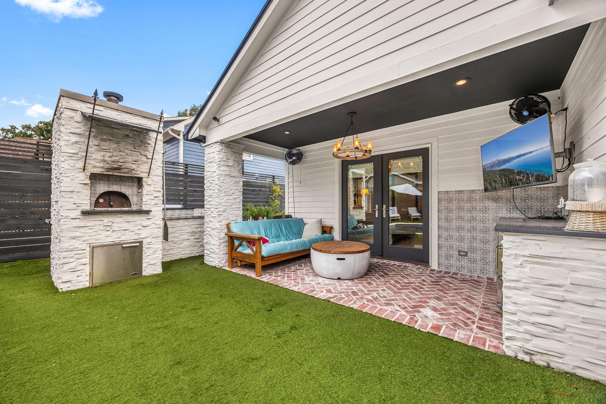 1054 Gardenia Drive