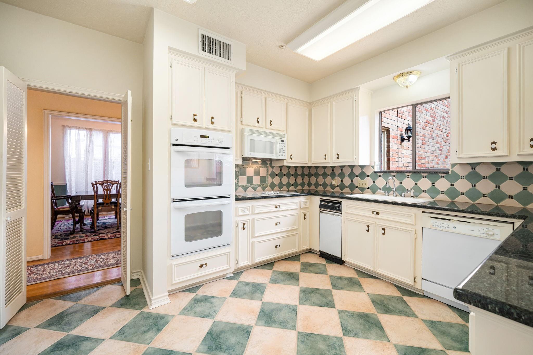 12215 Clearfork Drive