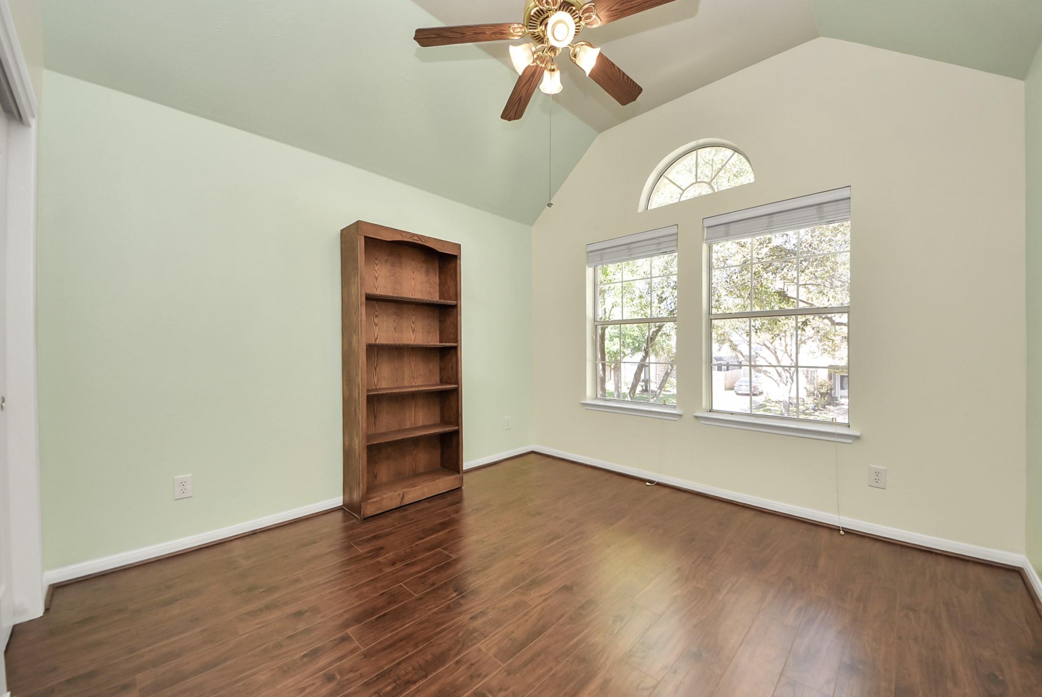 12815 Dadebrook Court