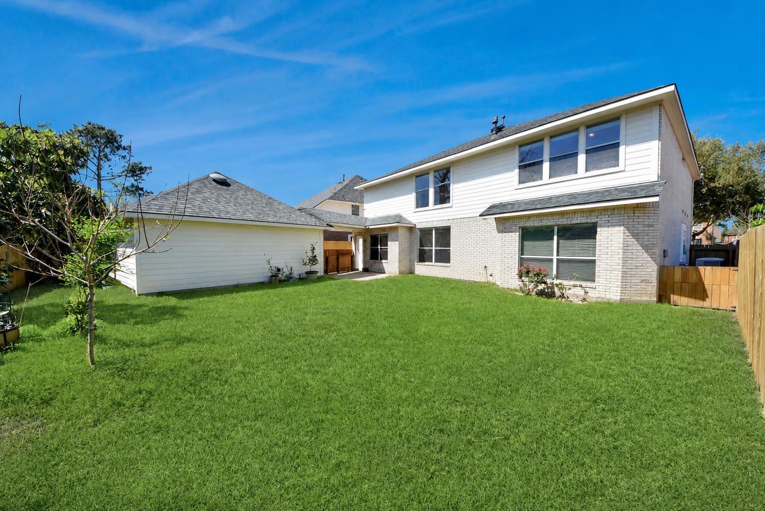12815 Dadebrook Court