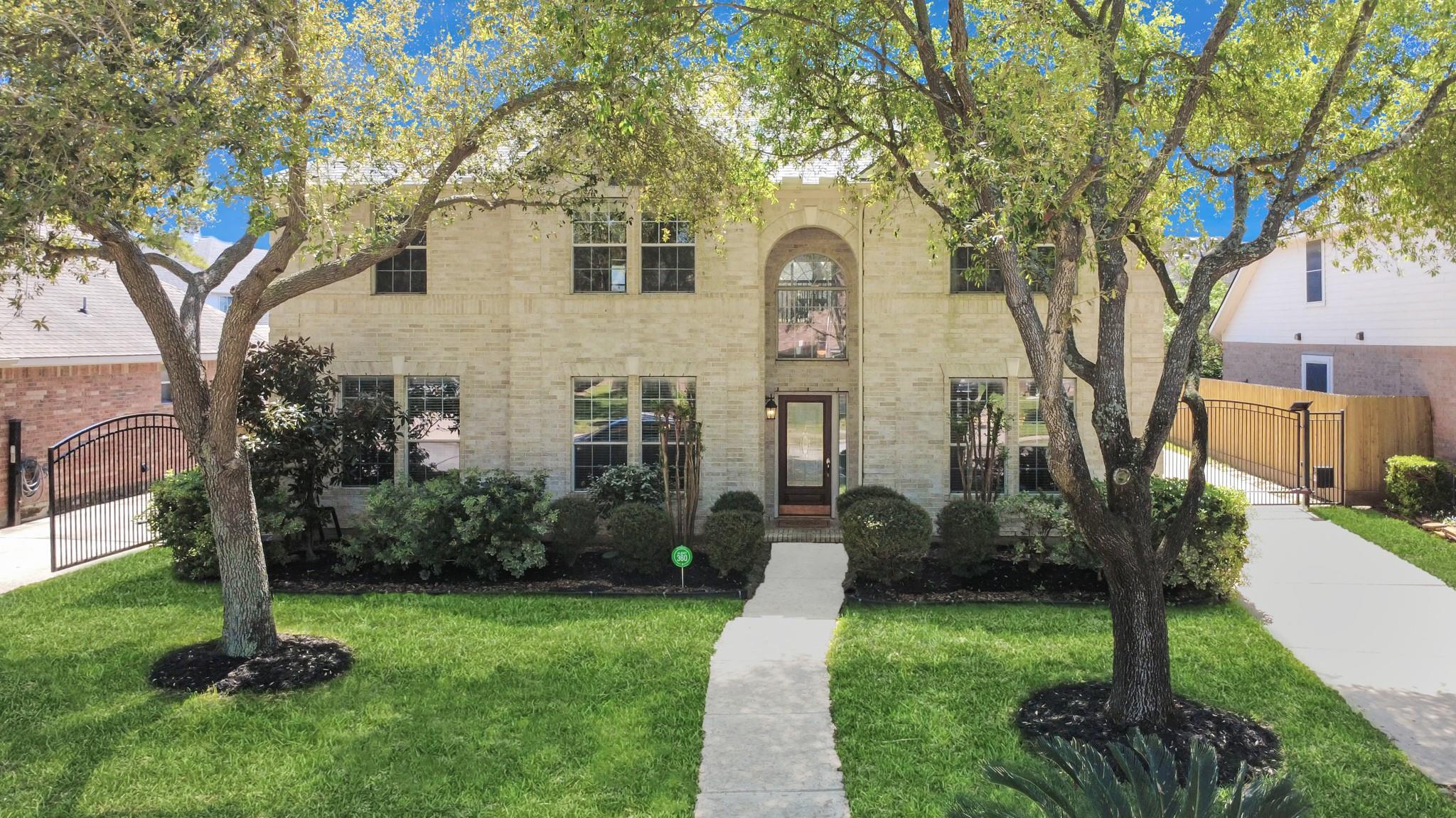 12815 Dadebrook Court