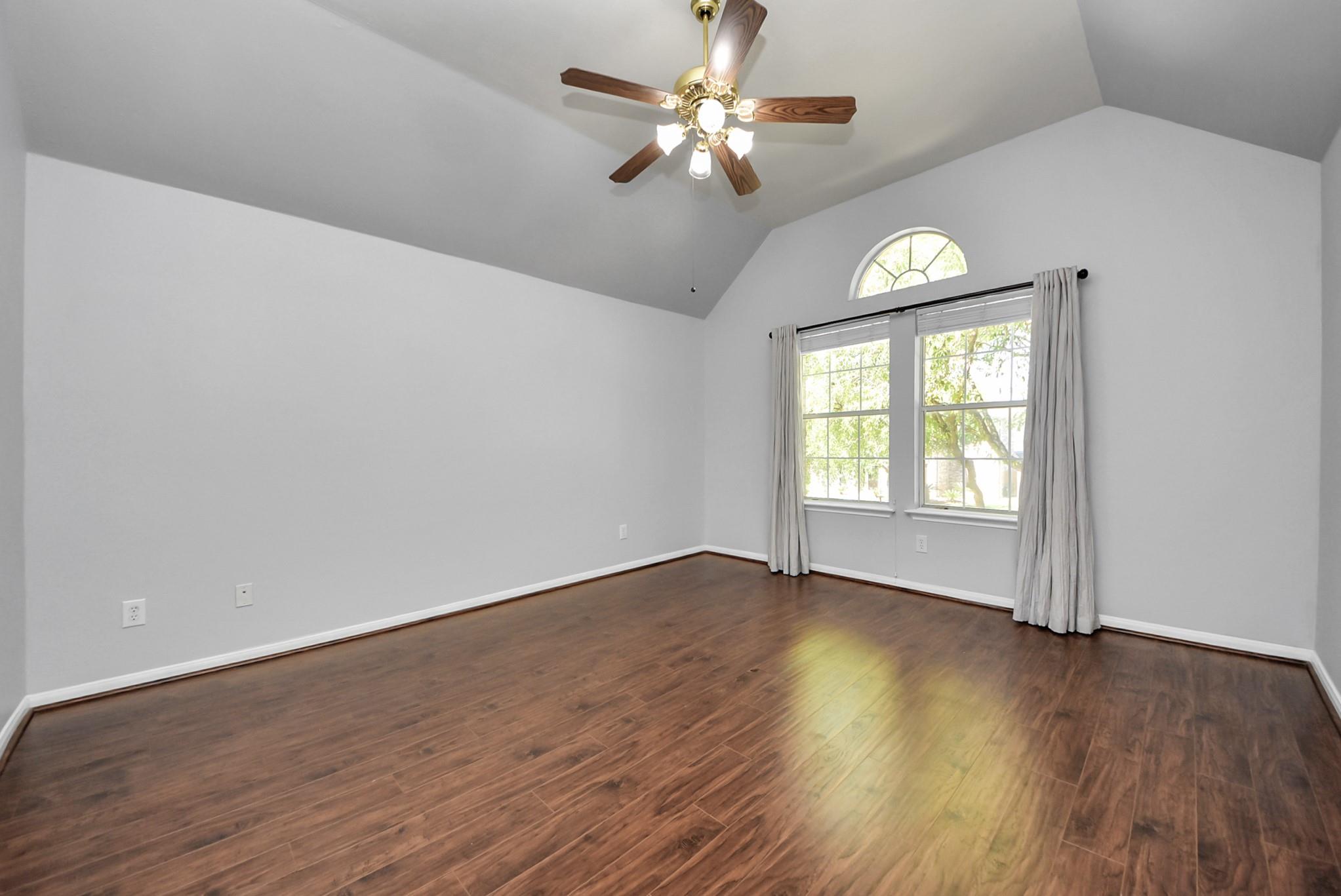 12815 Dadebrook Court