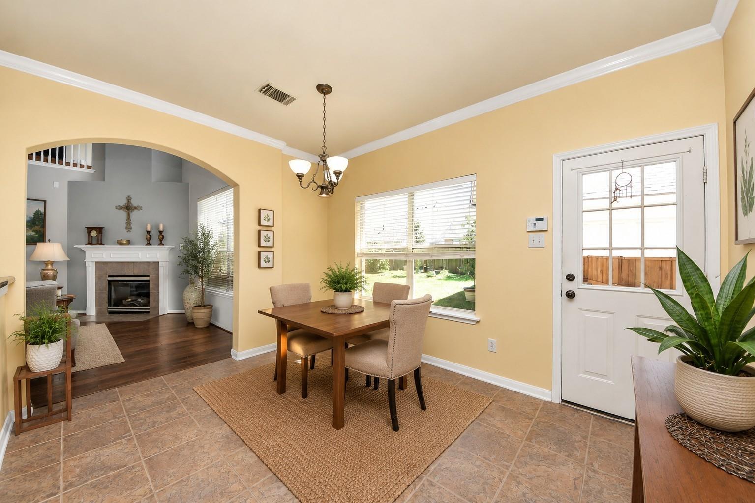 12815 Dadebrook Court