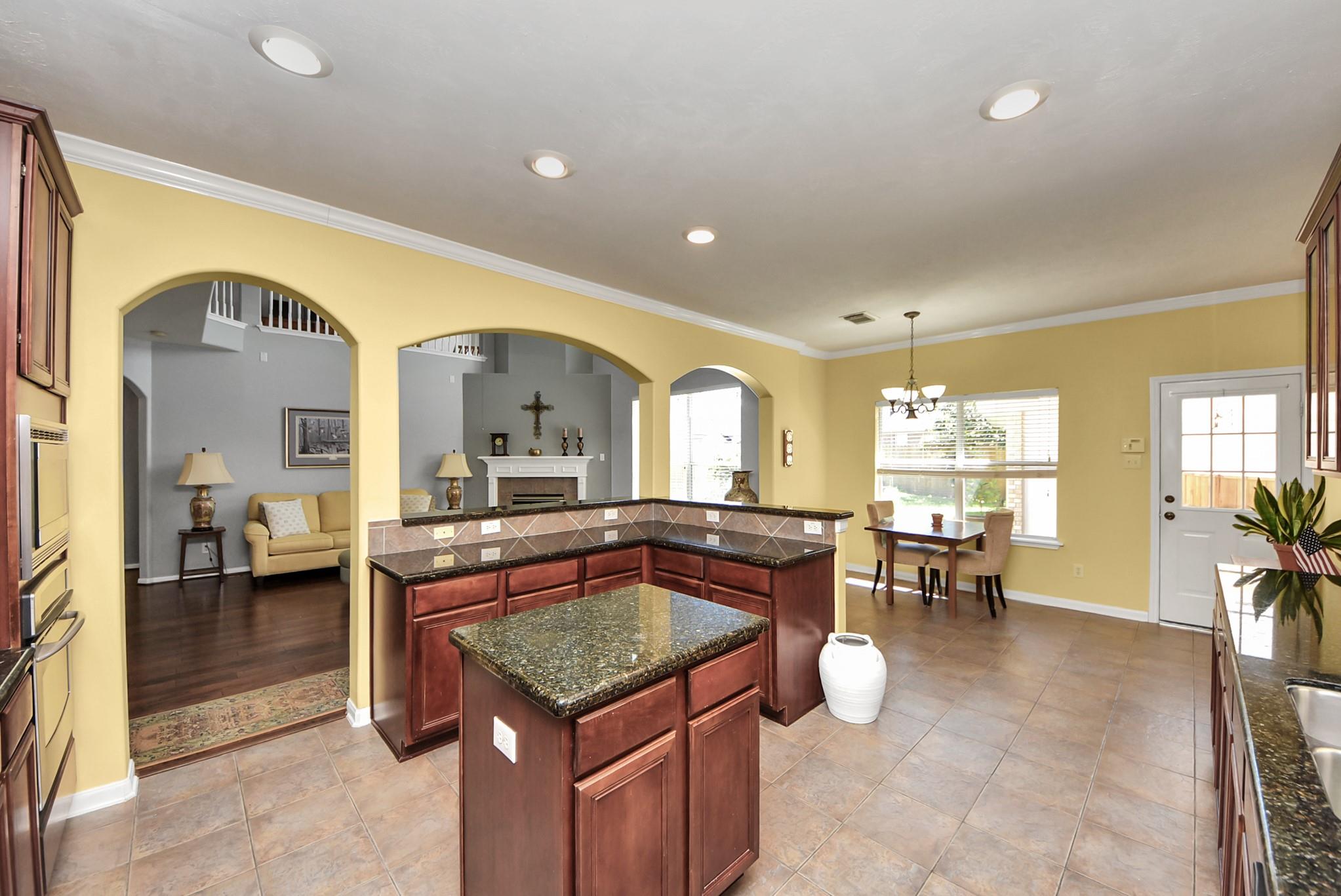 12815 Dadebrook Court