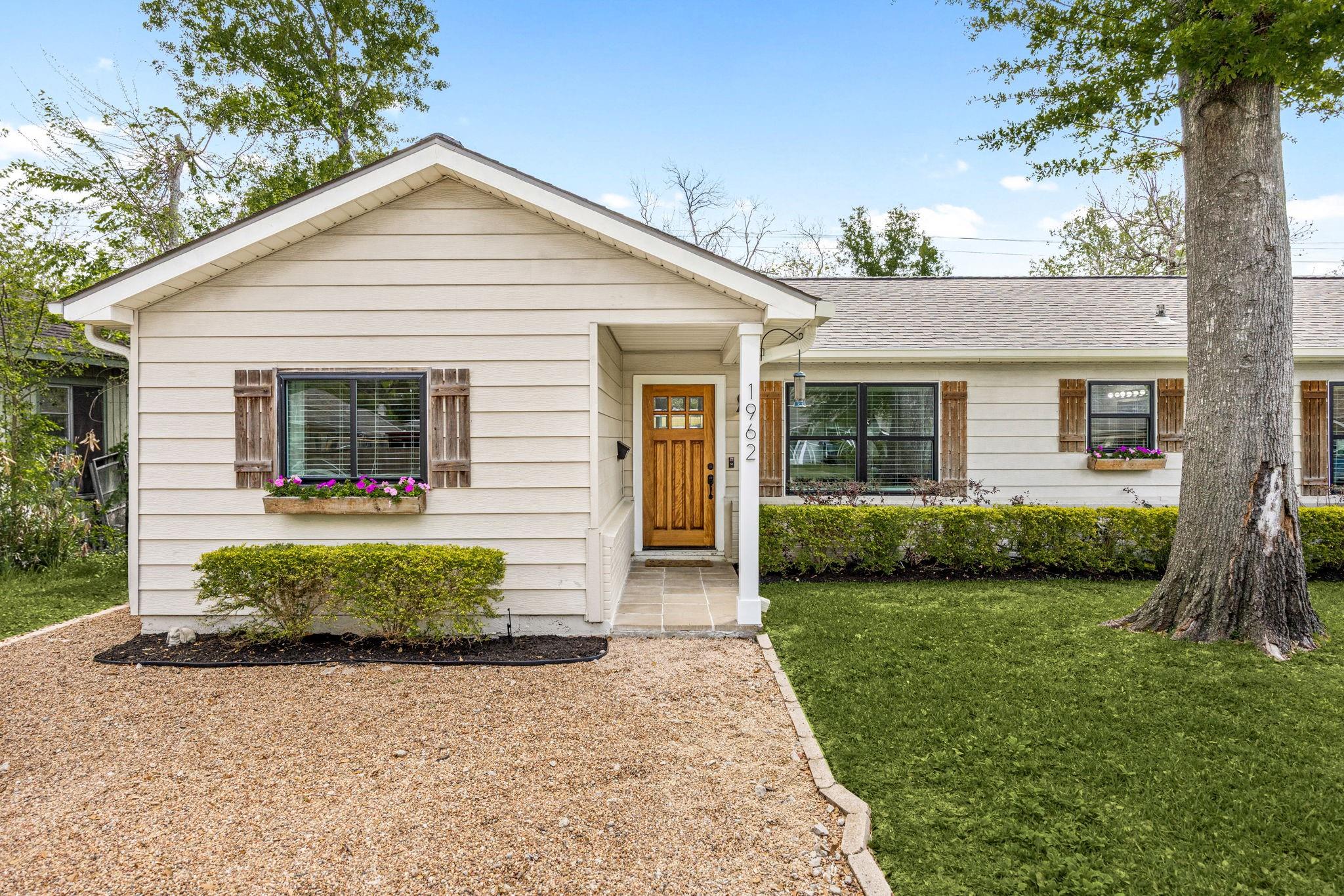 1962 Norcrest Drive