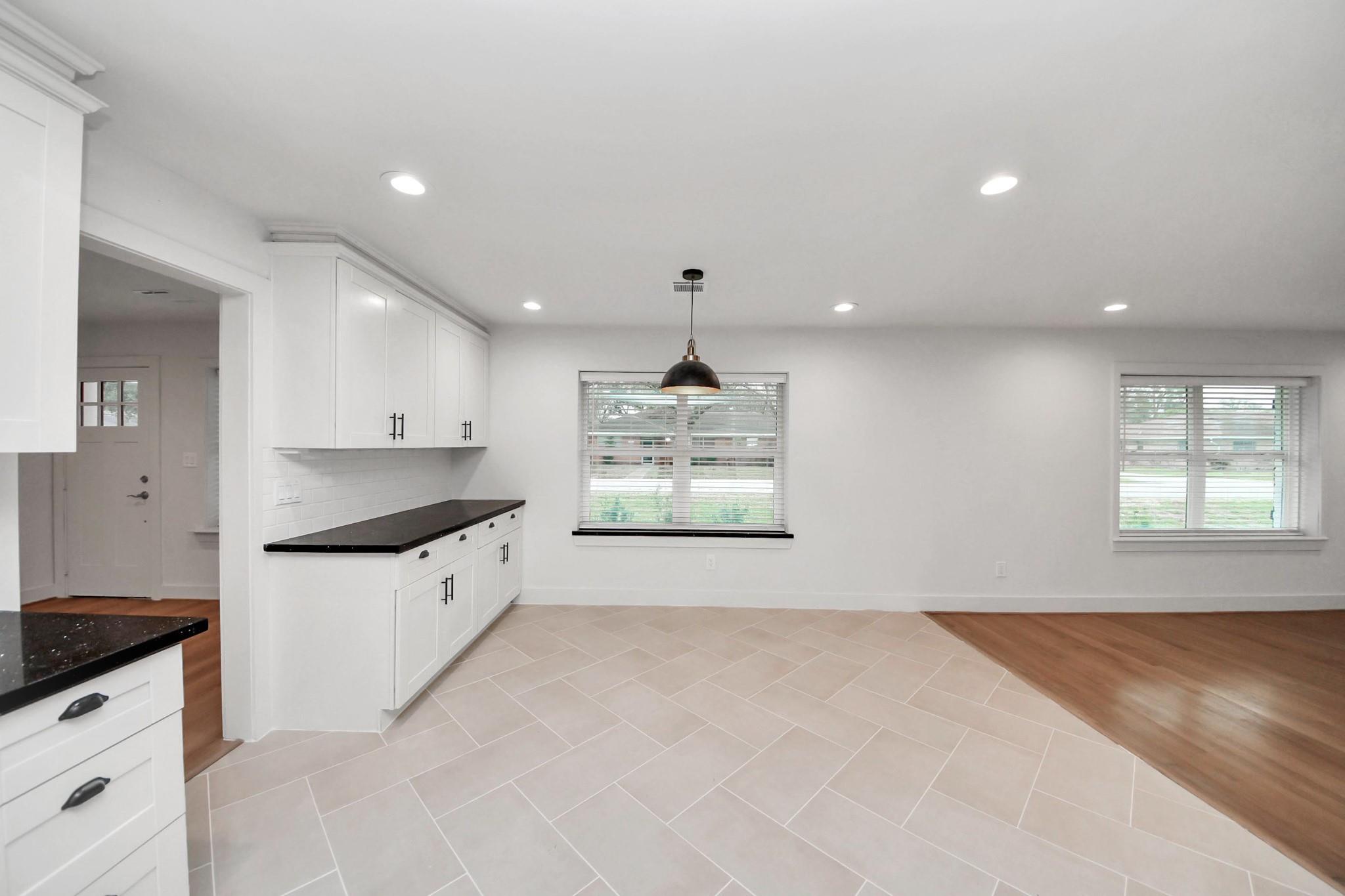 9261 Autauga Street