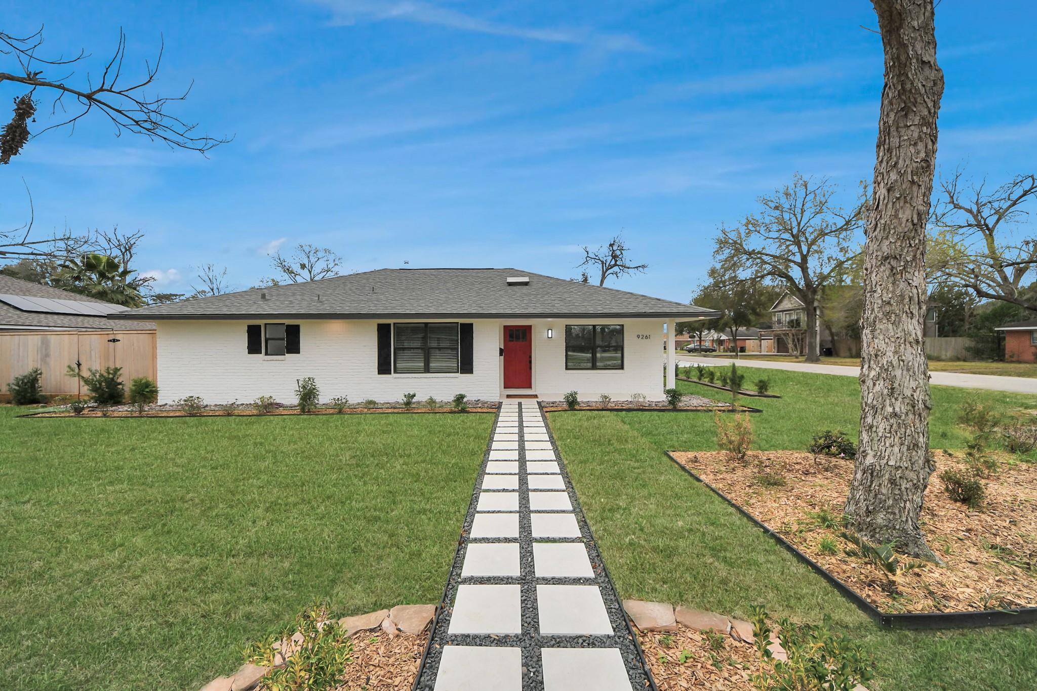 9261 Autauga Street