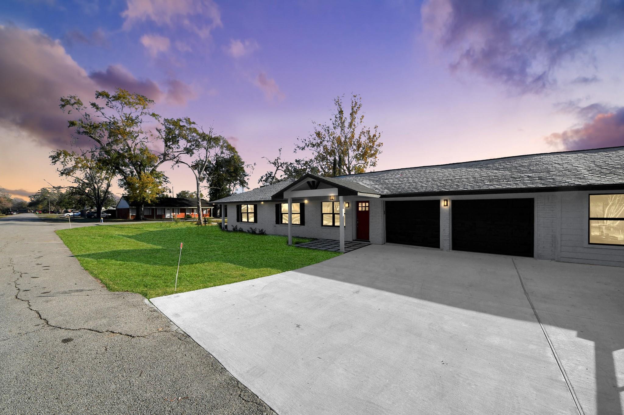 9261 Autauga Street