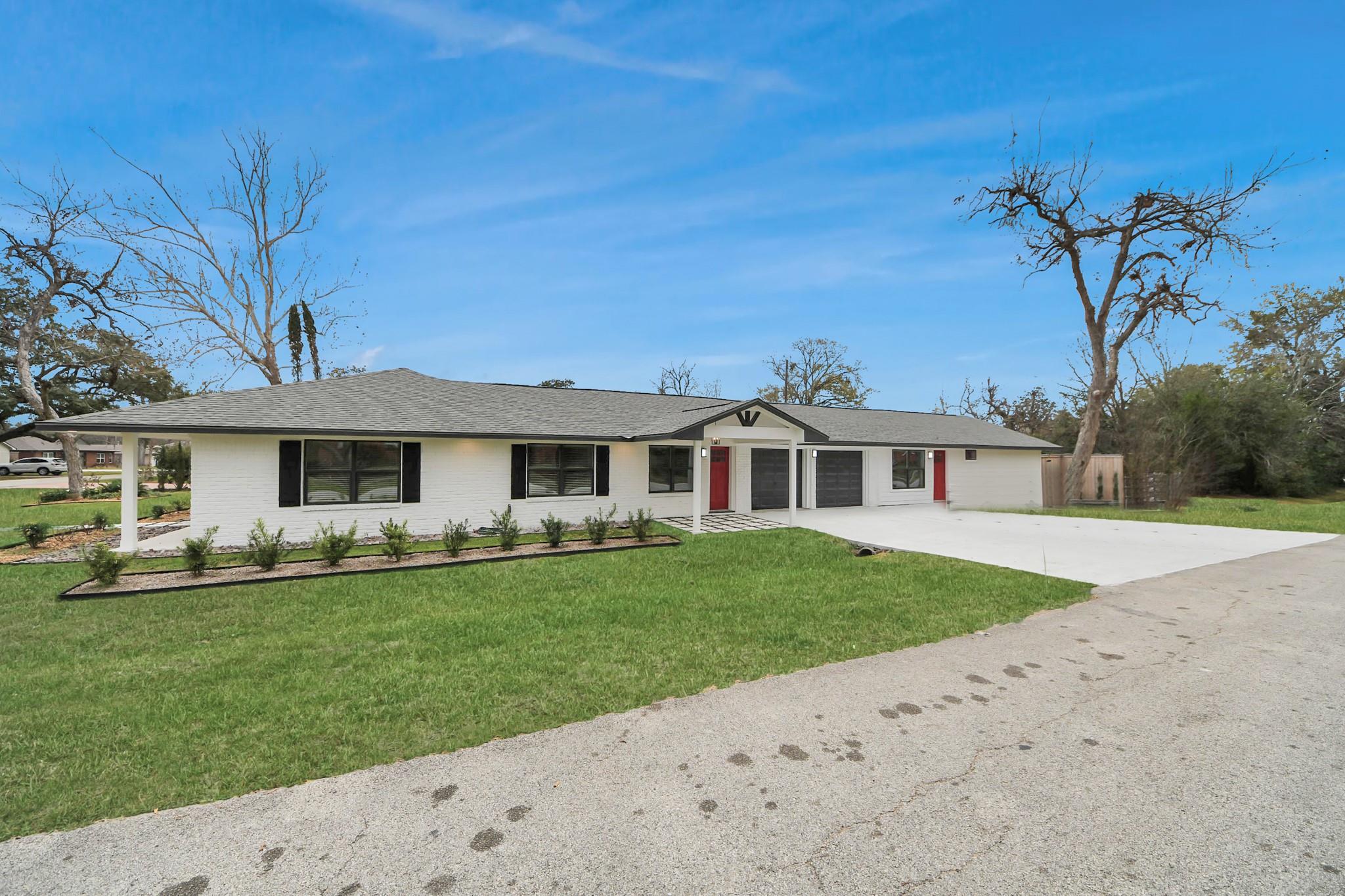 9261 Autauga Street
