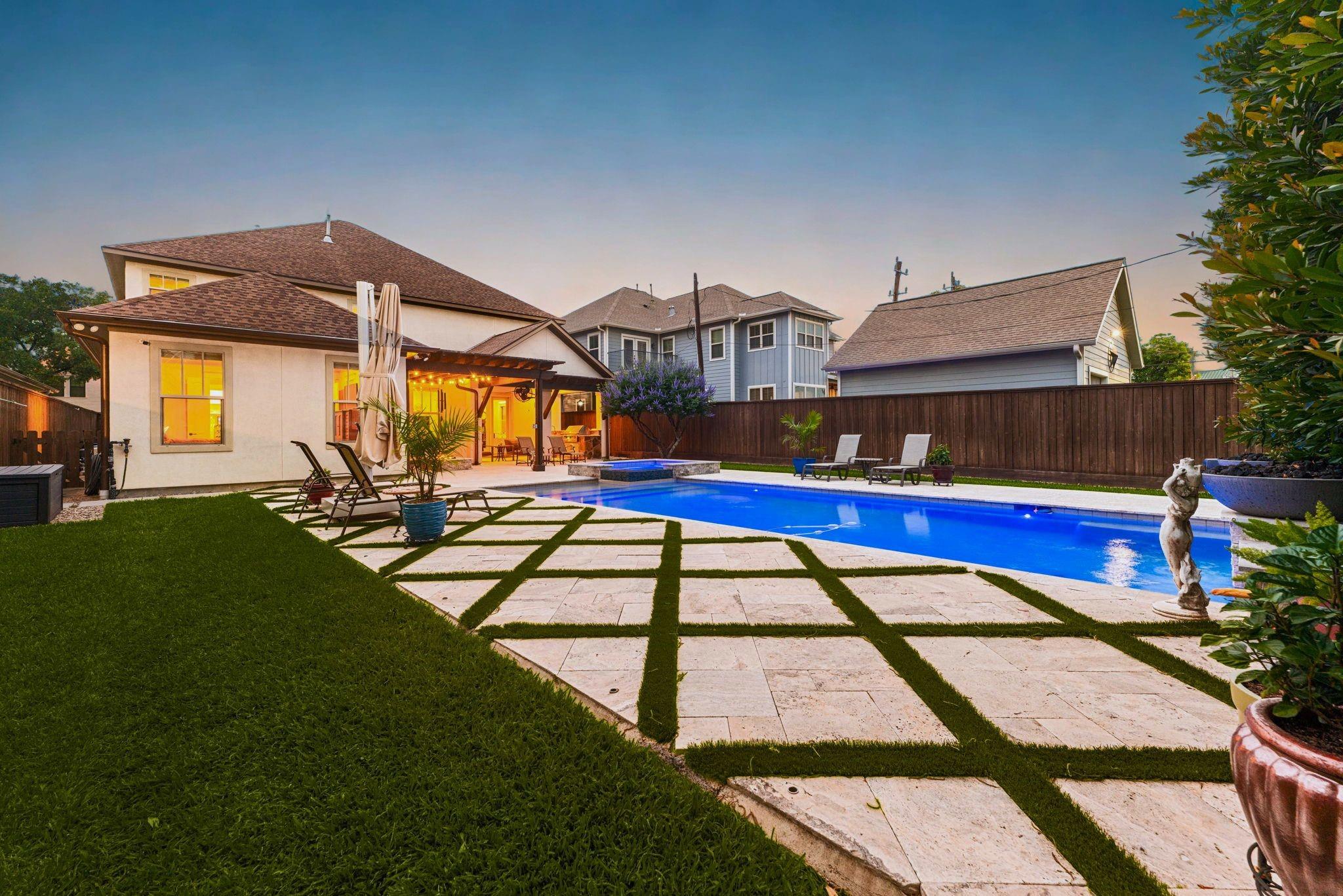 1639 Du Barry Lane