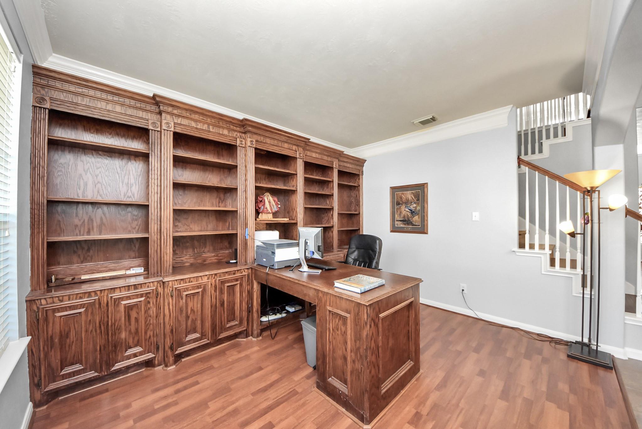 12815 Dadebrook Court