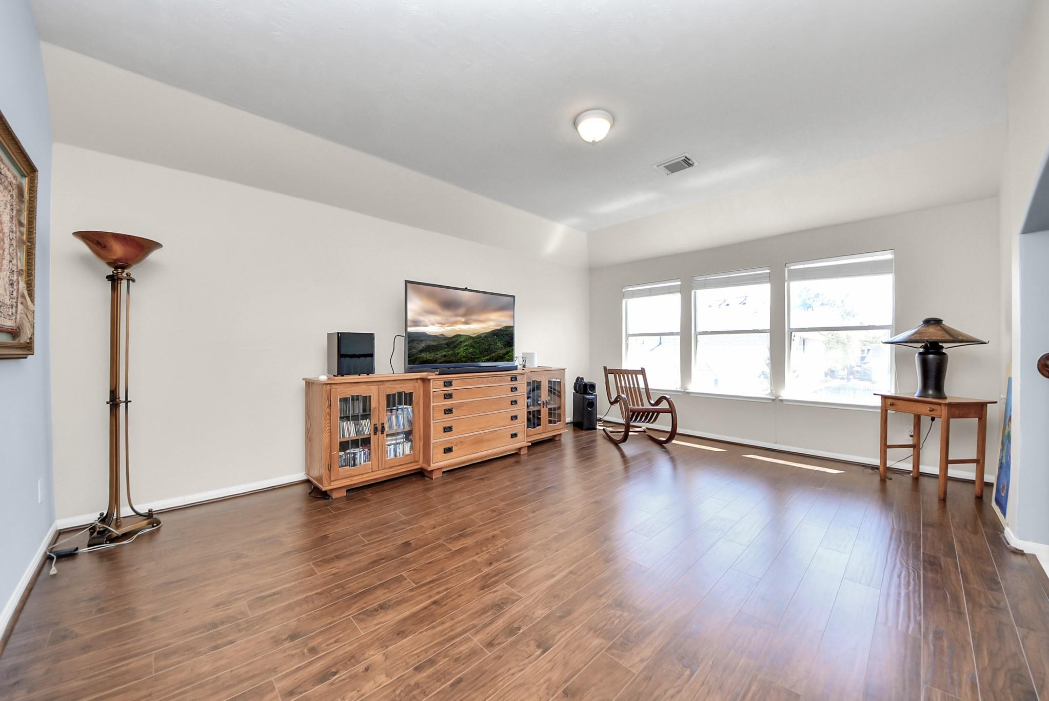 12815 Dadebrook Court