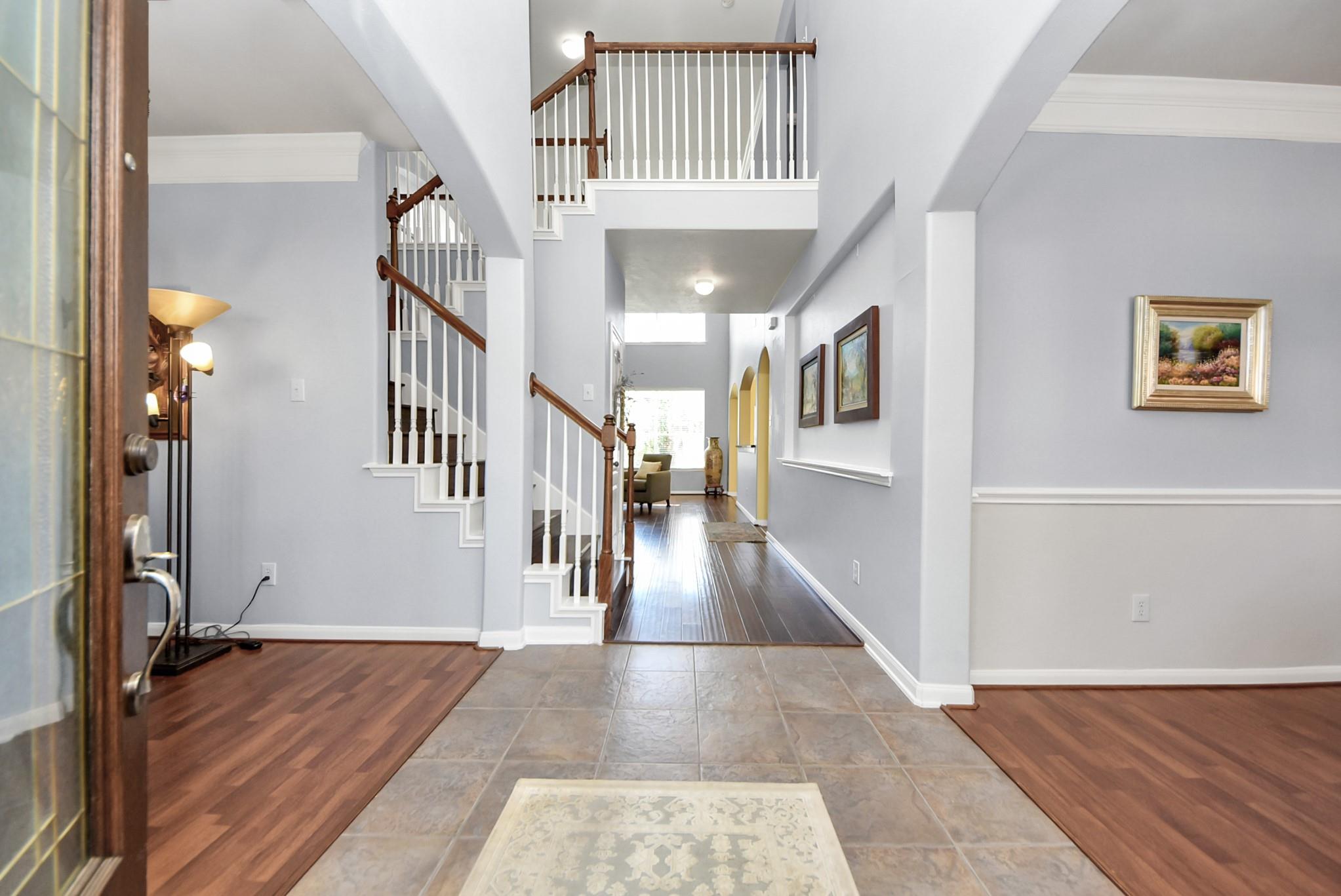 12815 Dadebrook Court