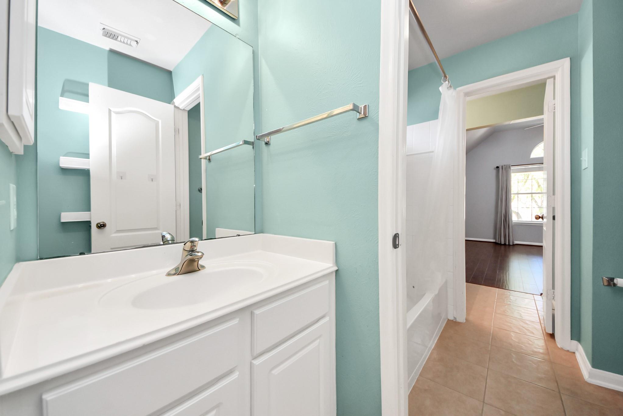 12815 Dadebrook Court