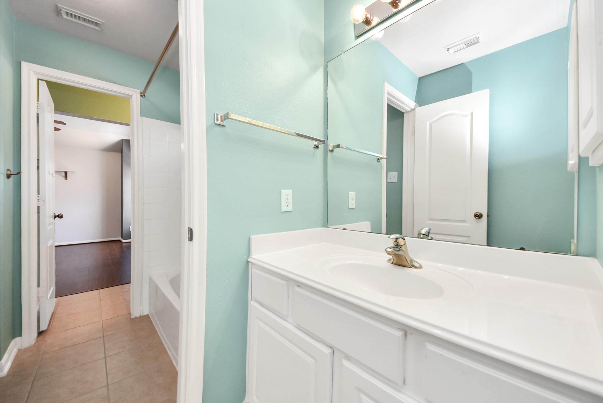 12815 Dadebrook Court