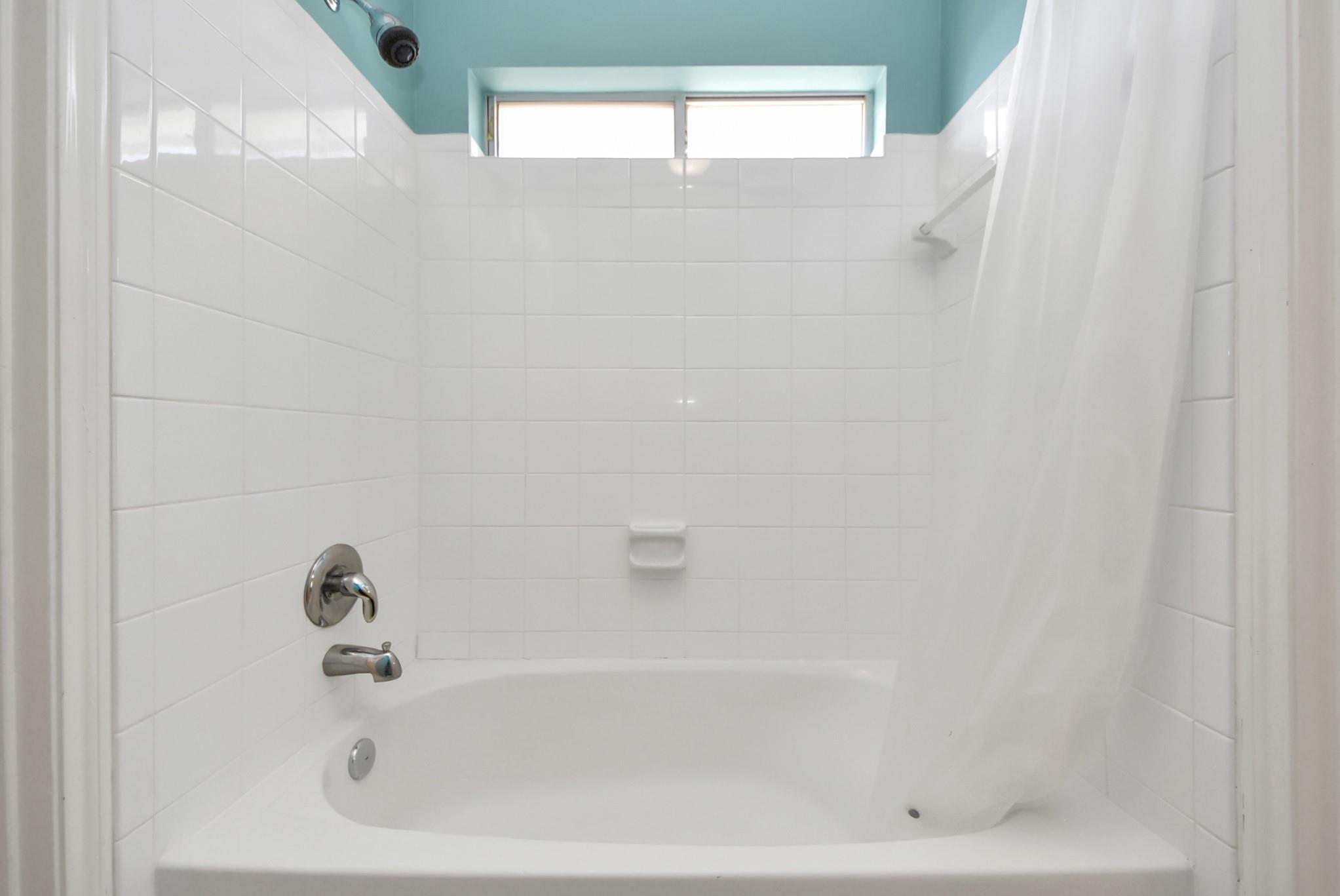 12815 Dadebrook Court