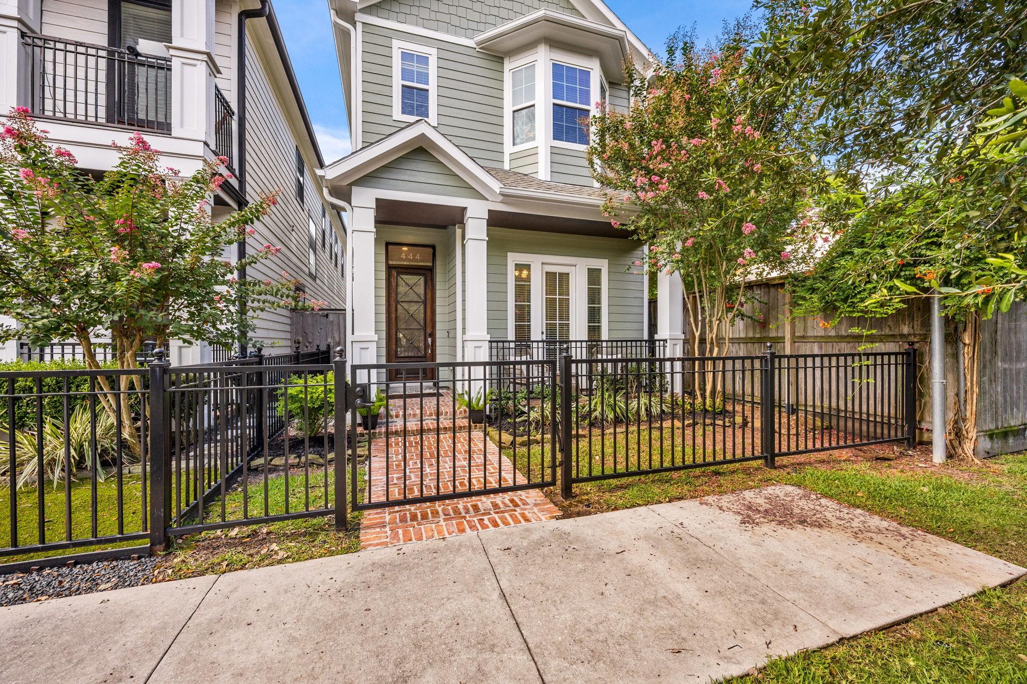 444 W 26th Street