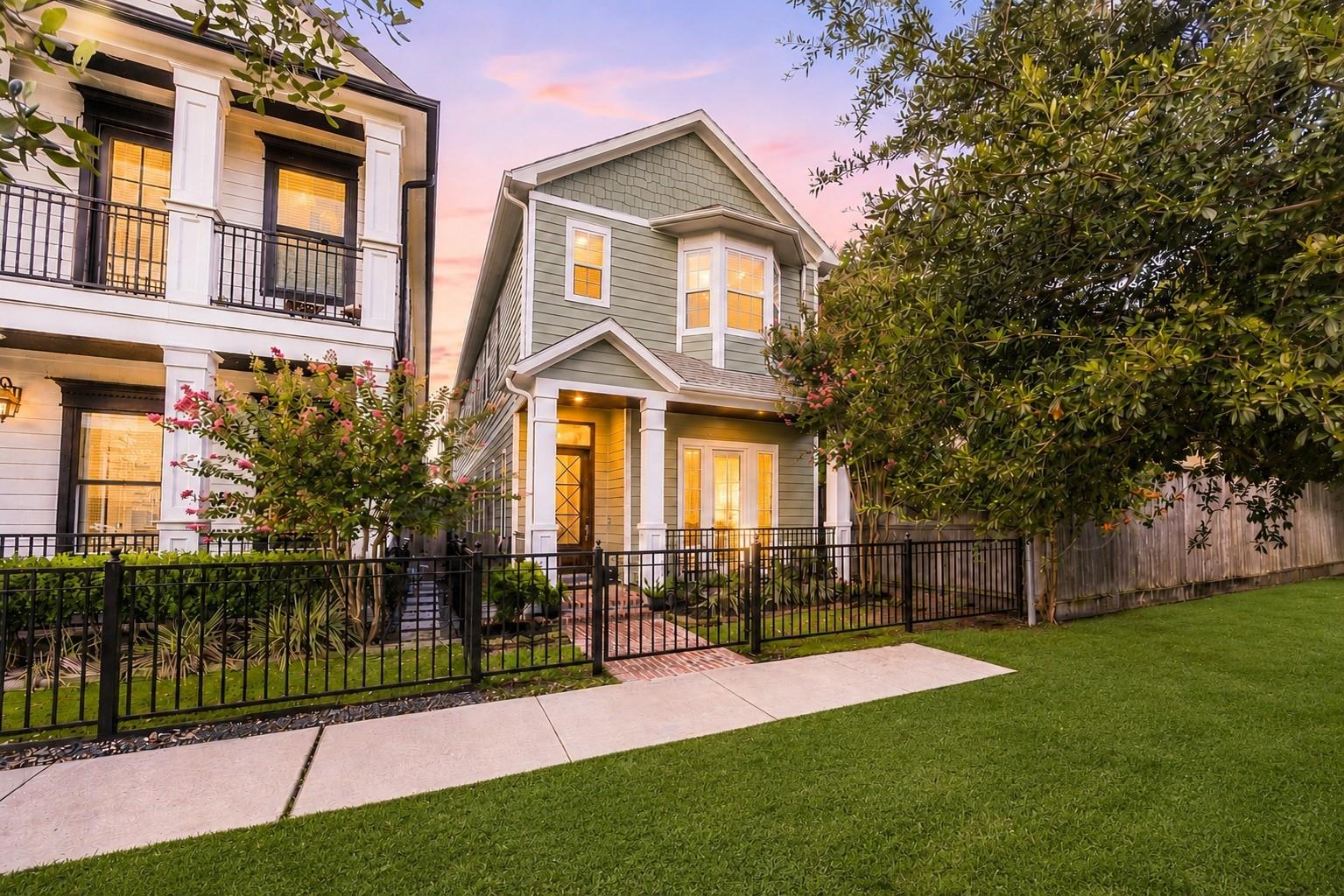444 W 26th Street