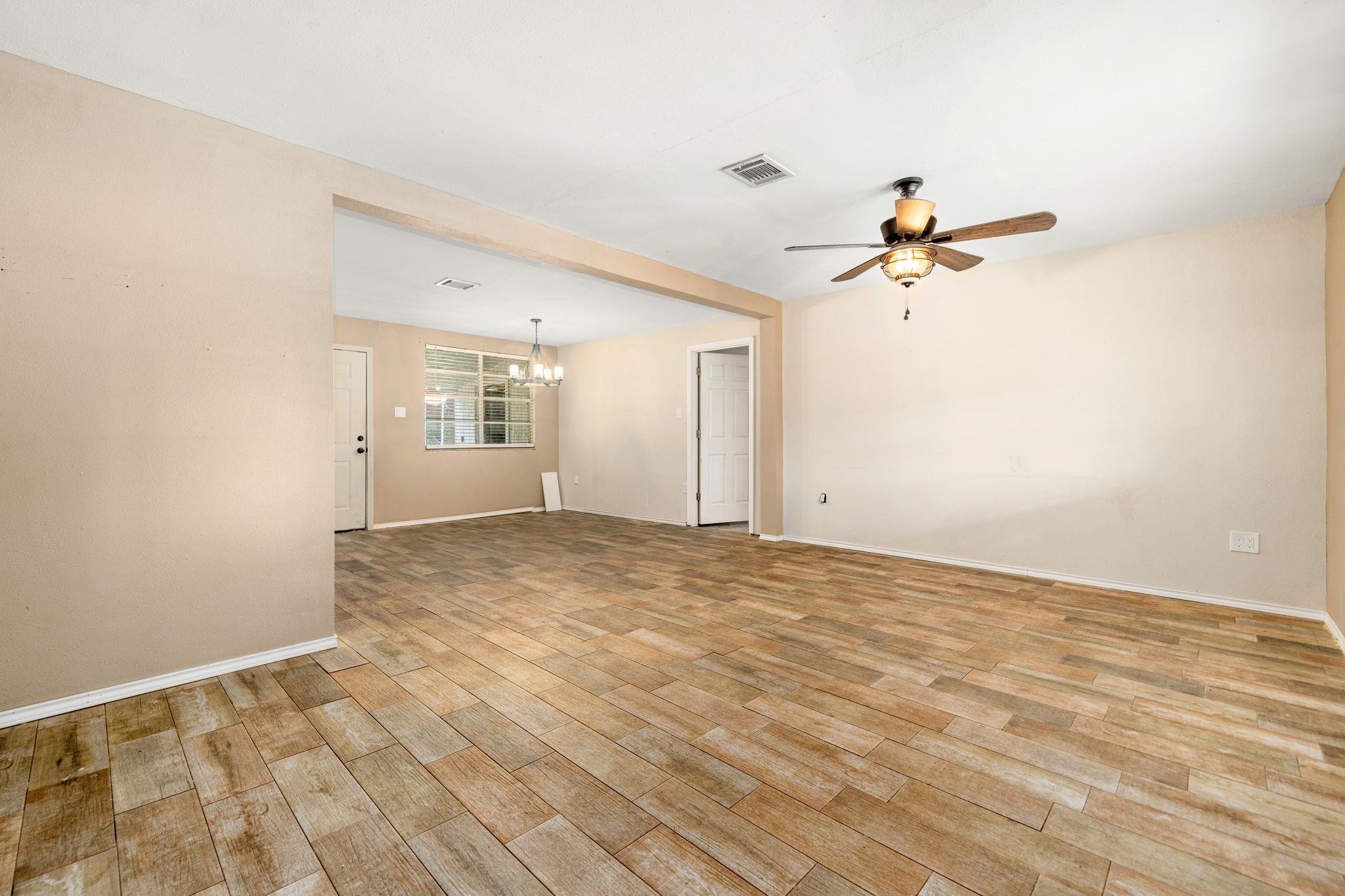 12914 Manor Drive