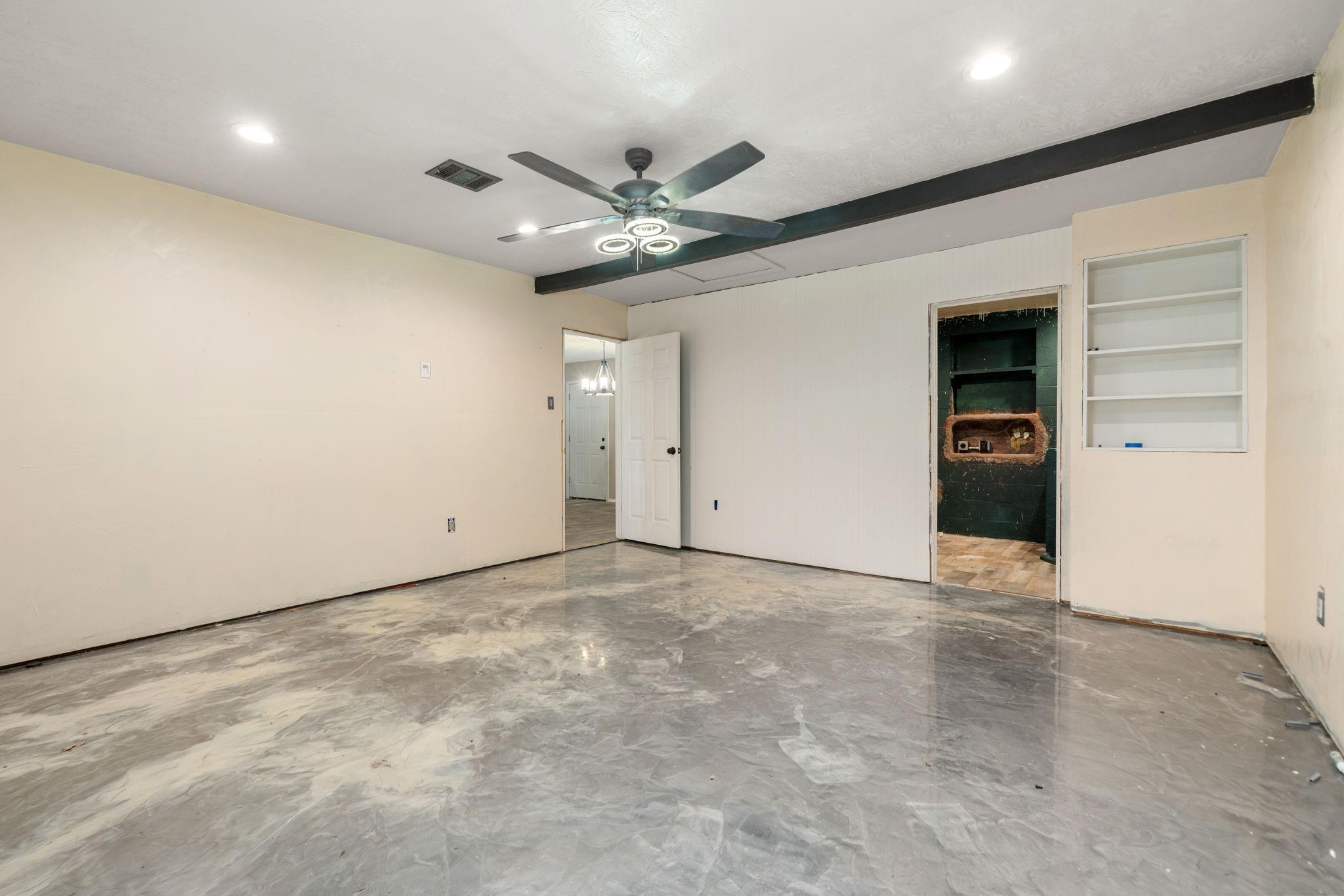 12914 Manor Drive