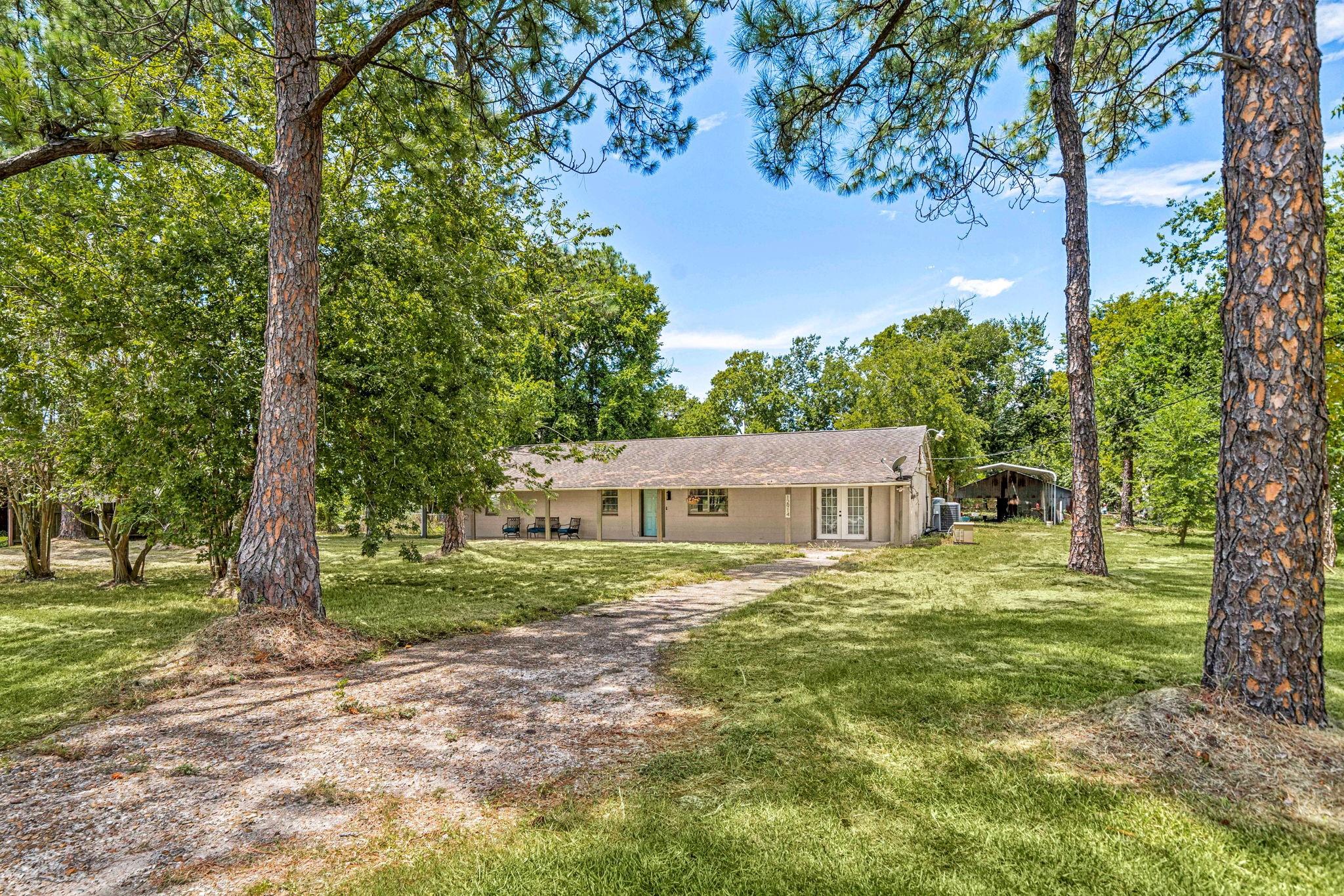 12914 Manor Drive