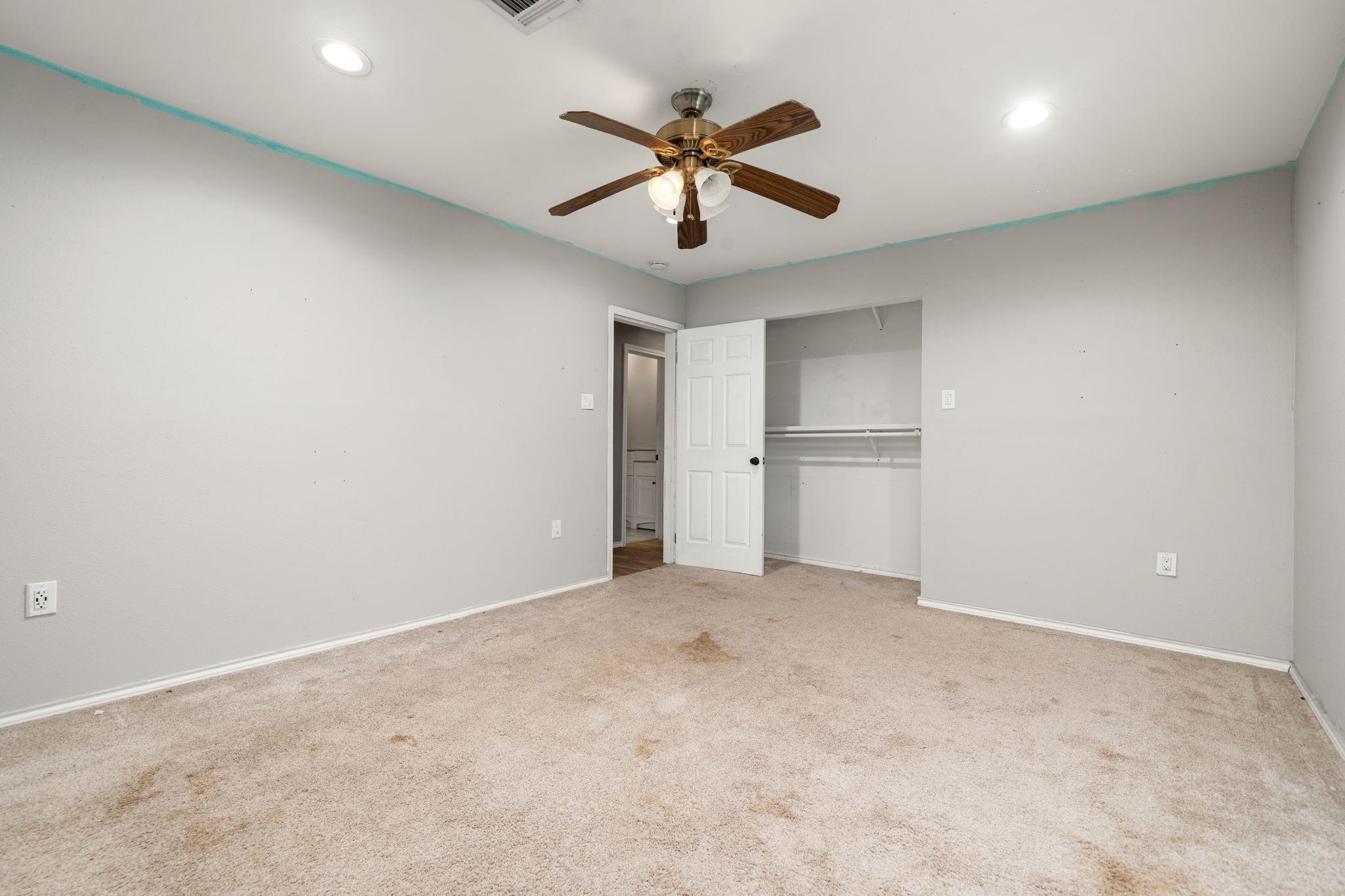 12914 Manor Drive