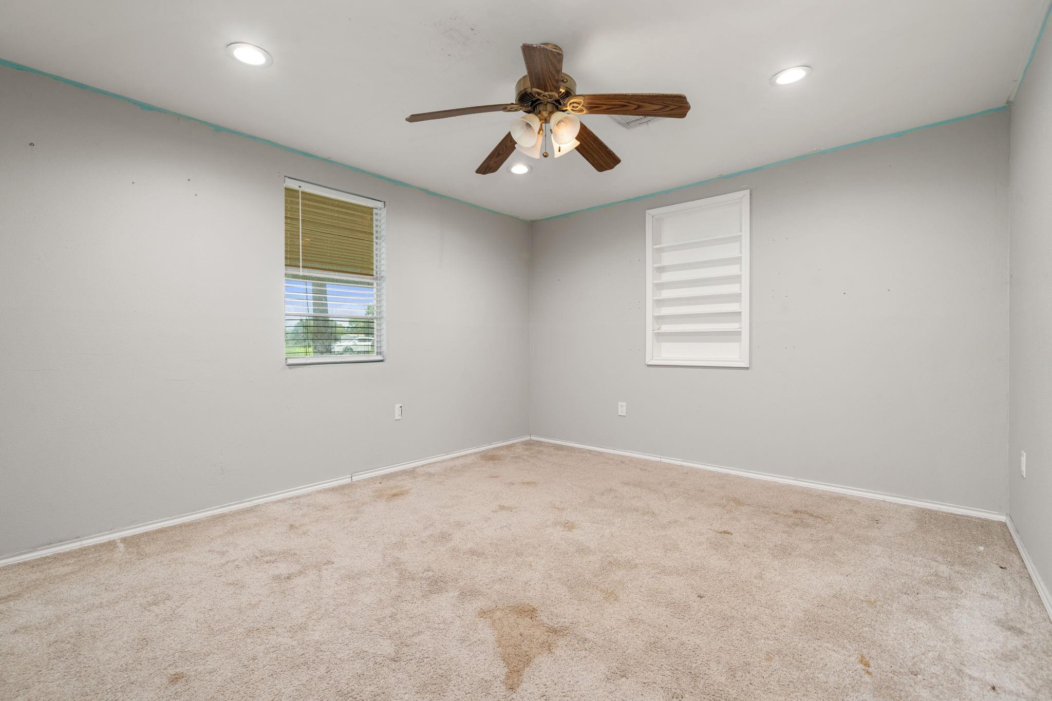 12914 Manor Drive