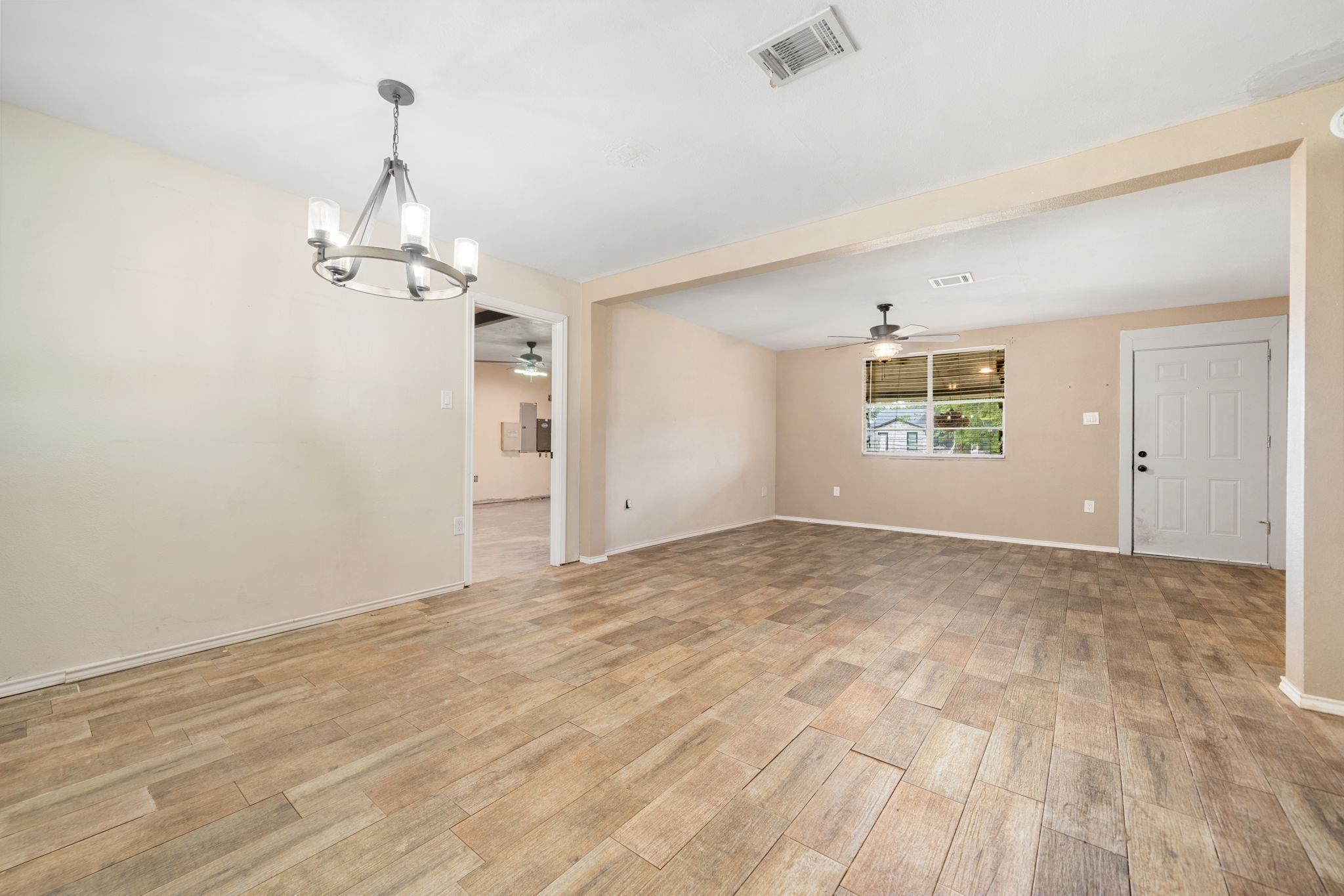 12914 Manor Drive