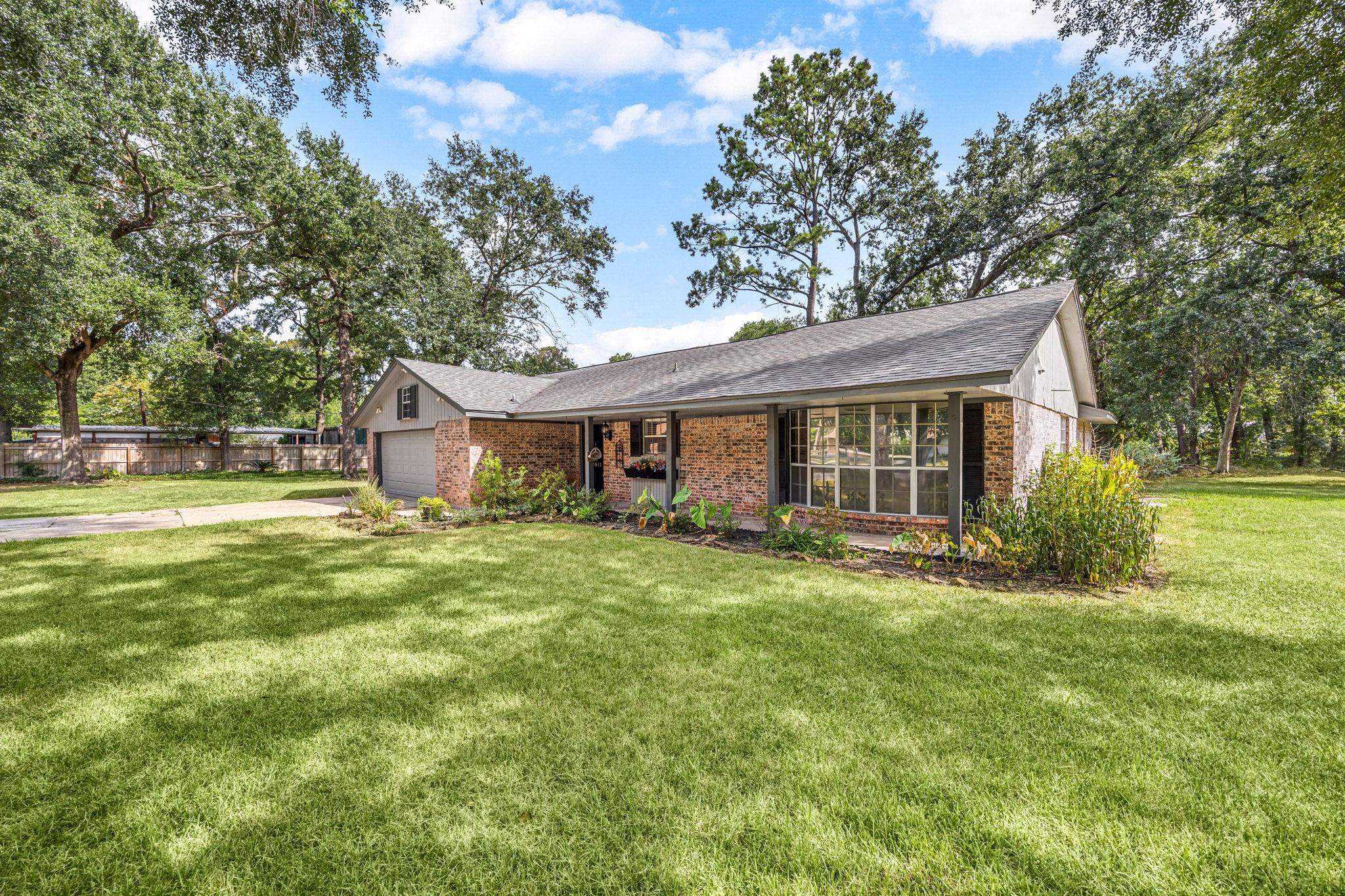 19811 Sagging Oaks Drive