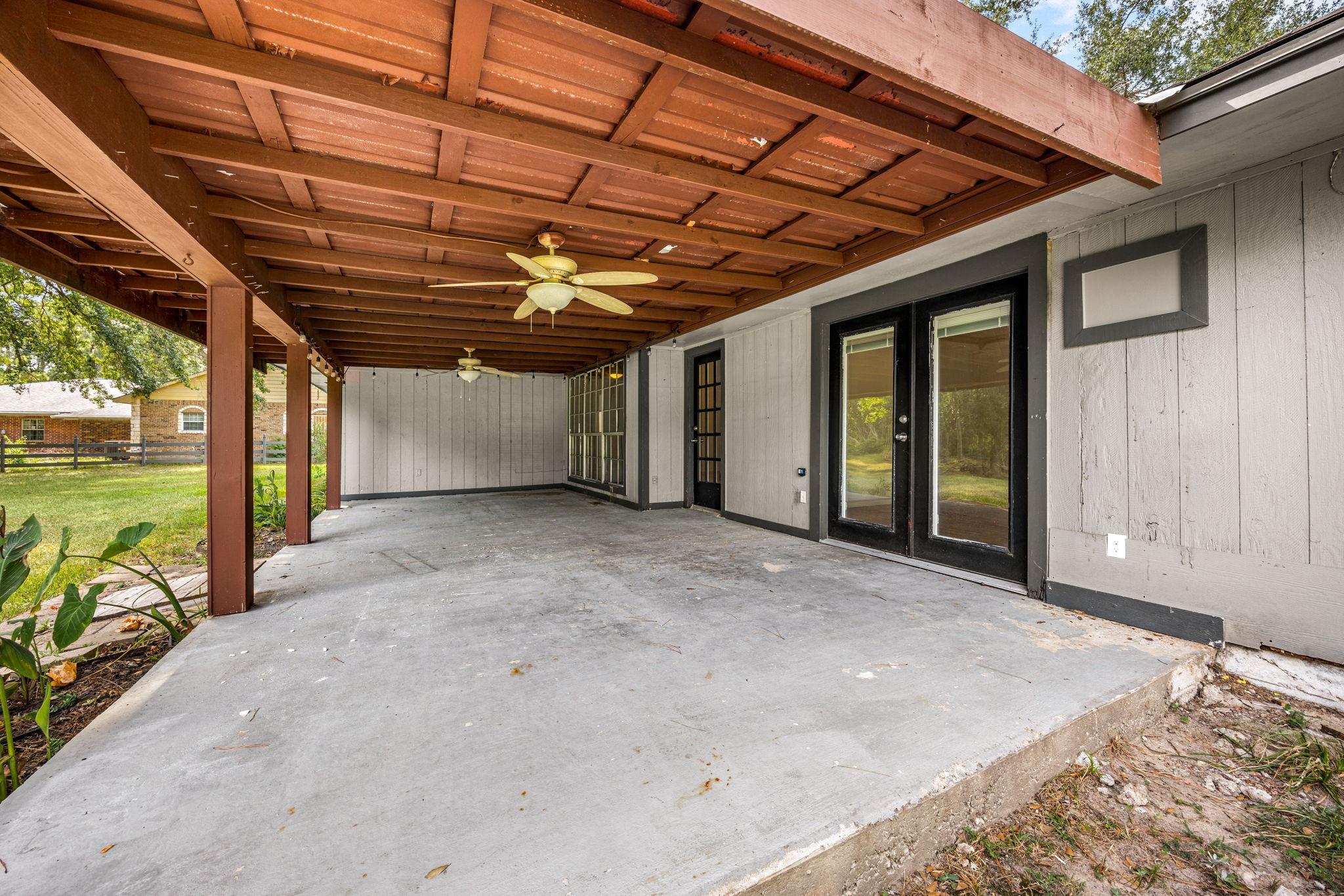 19811 Sagging Oaks Drive