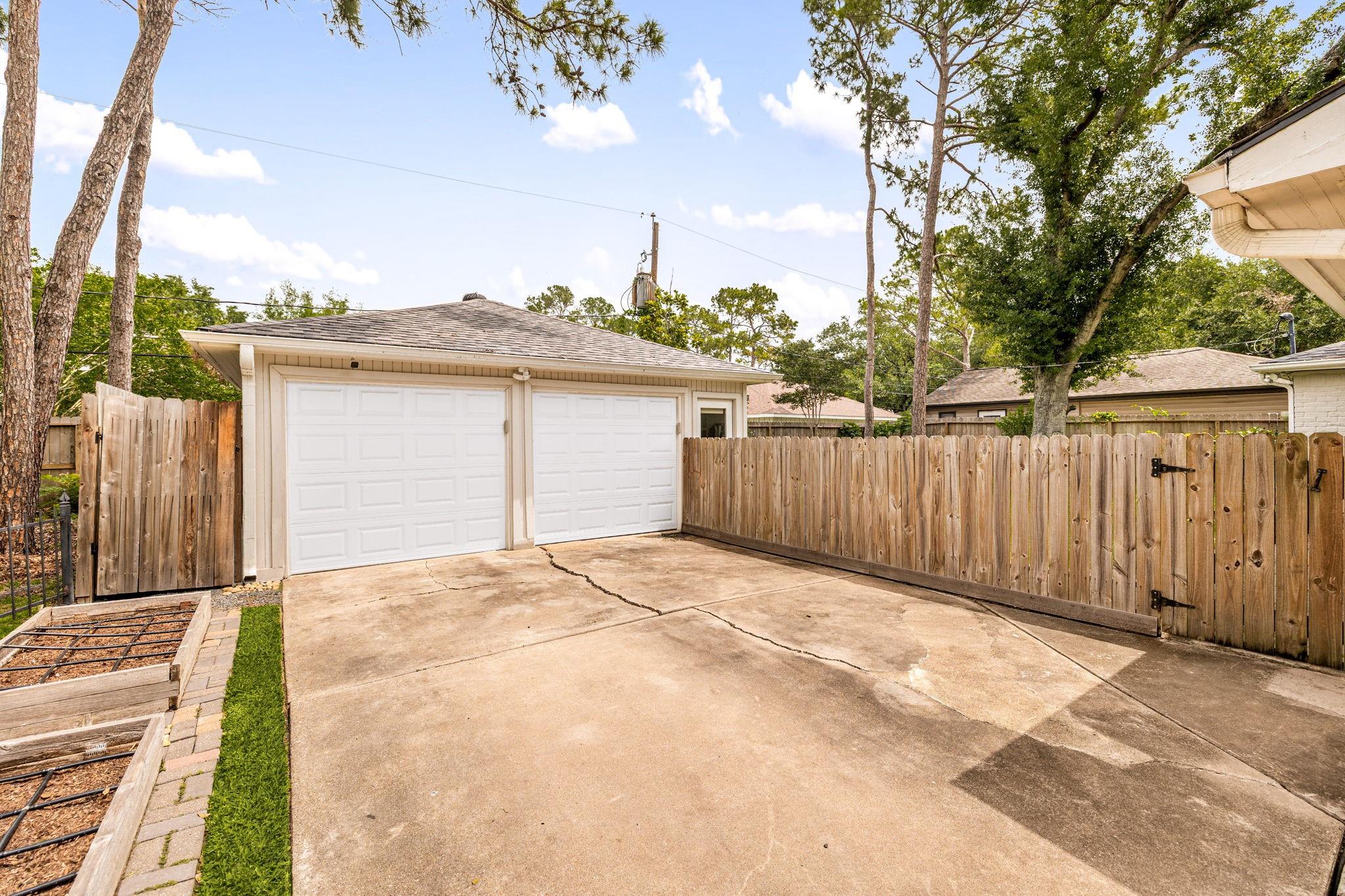 10626 Holly Springs Drive