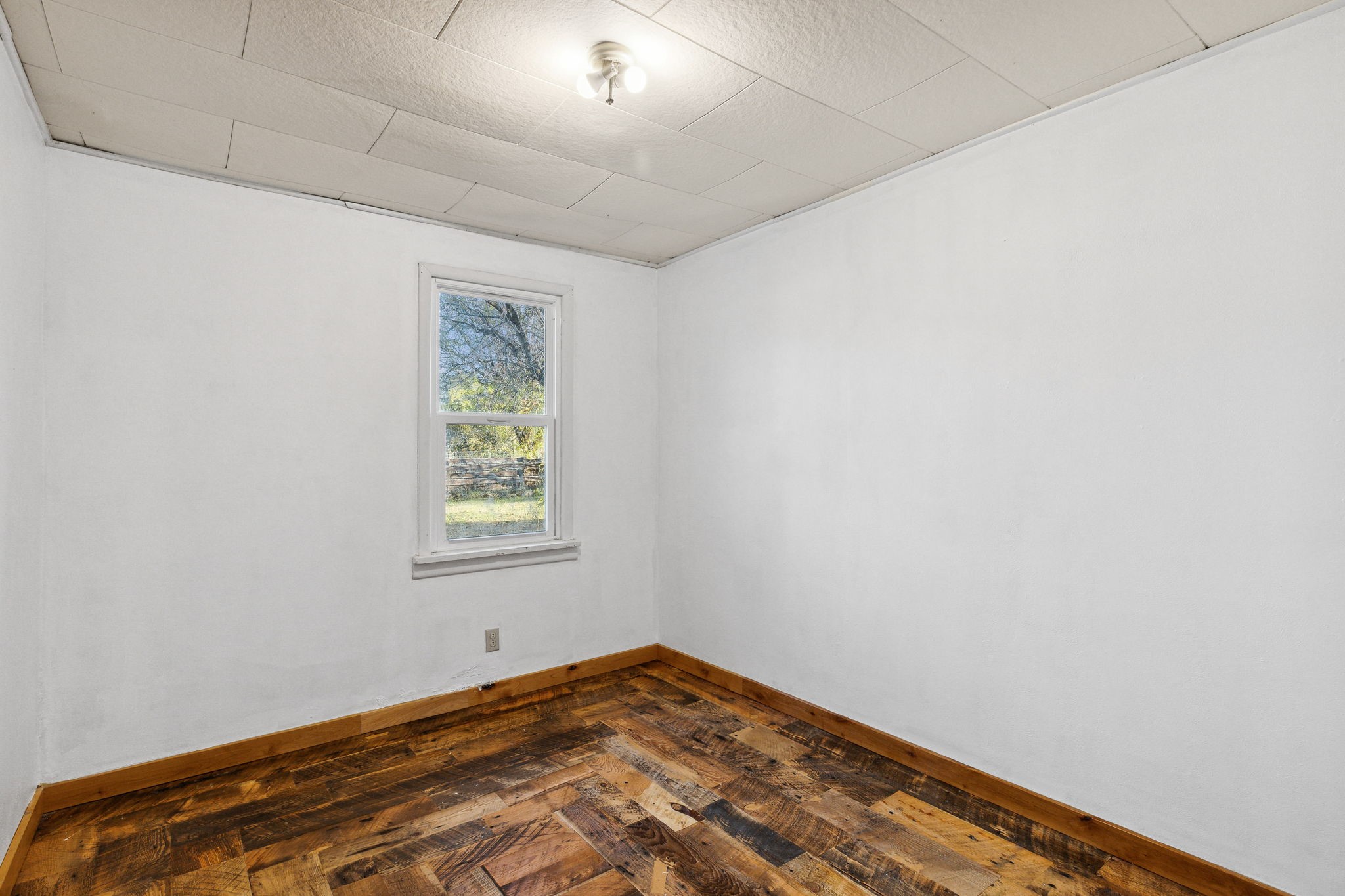 1259 Potomac Loop