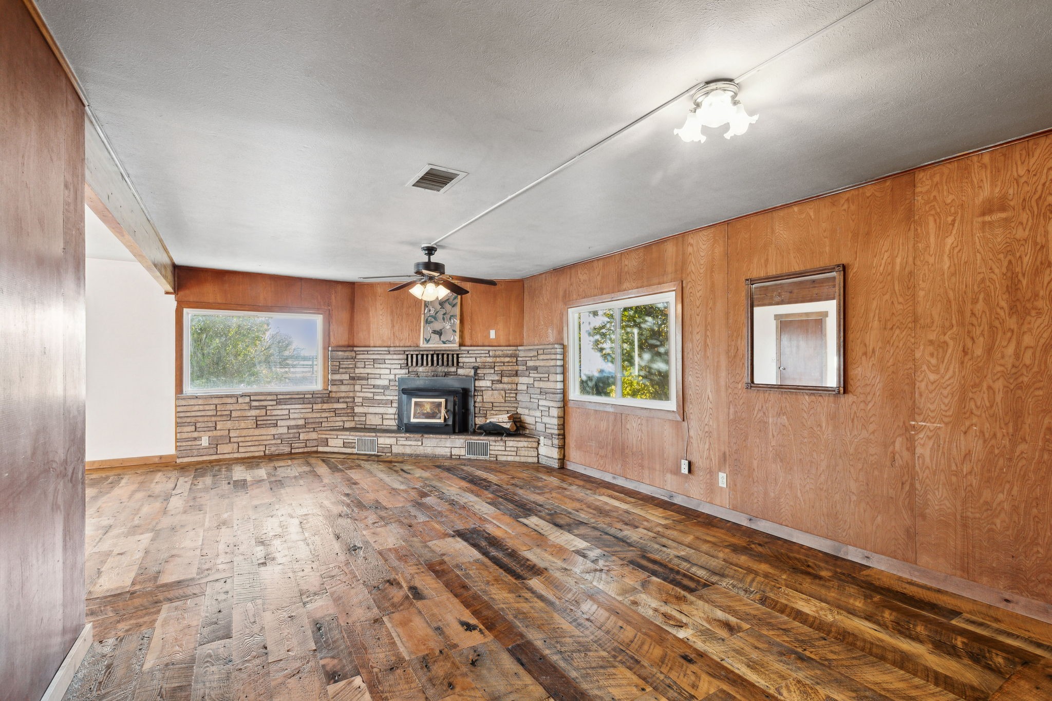 1259 Potomac Loop
