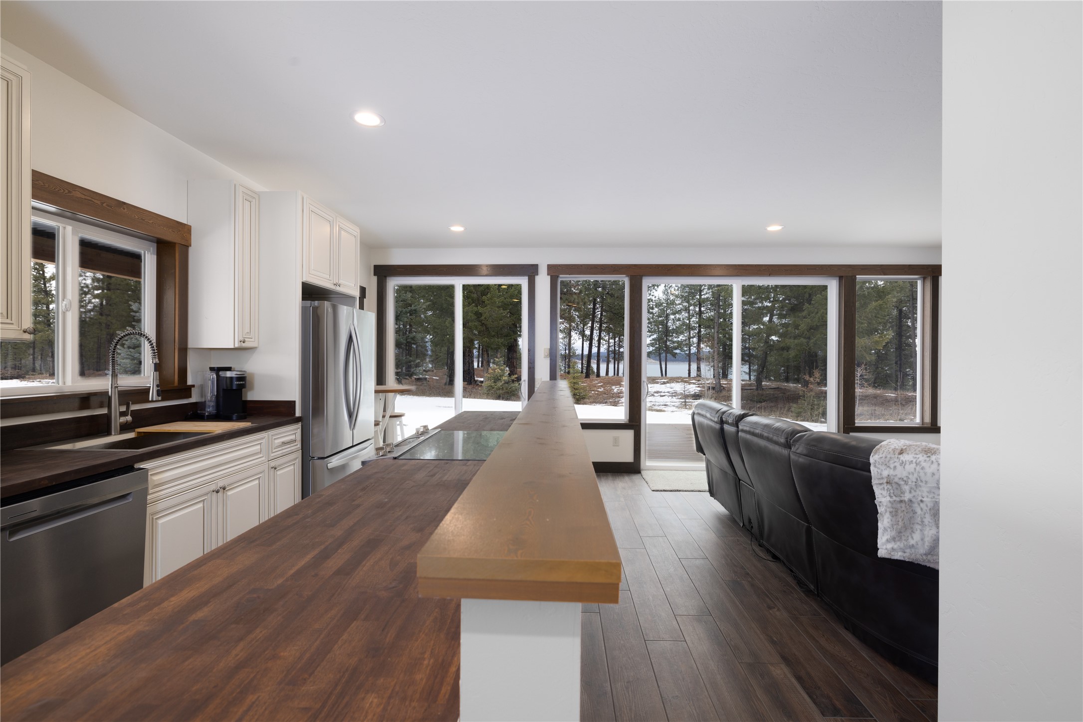 82 Old Truman Flats Road