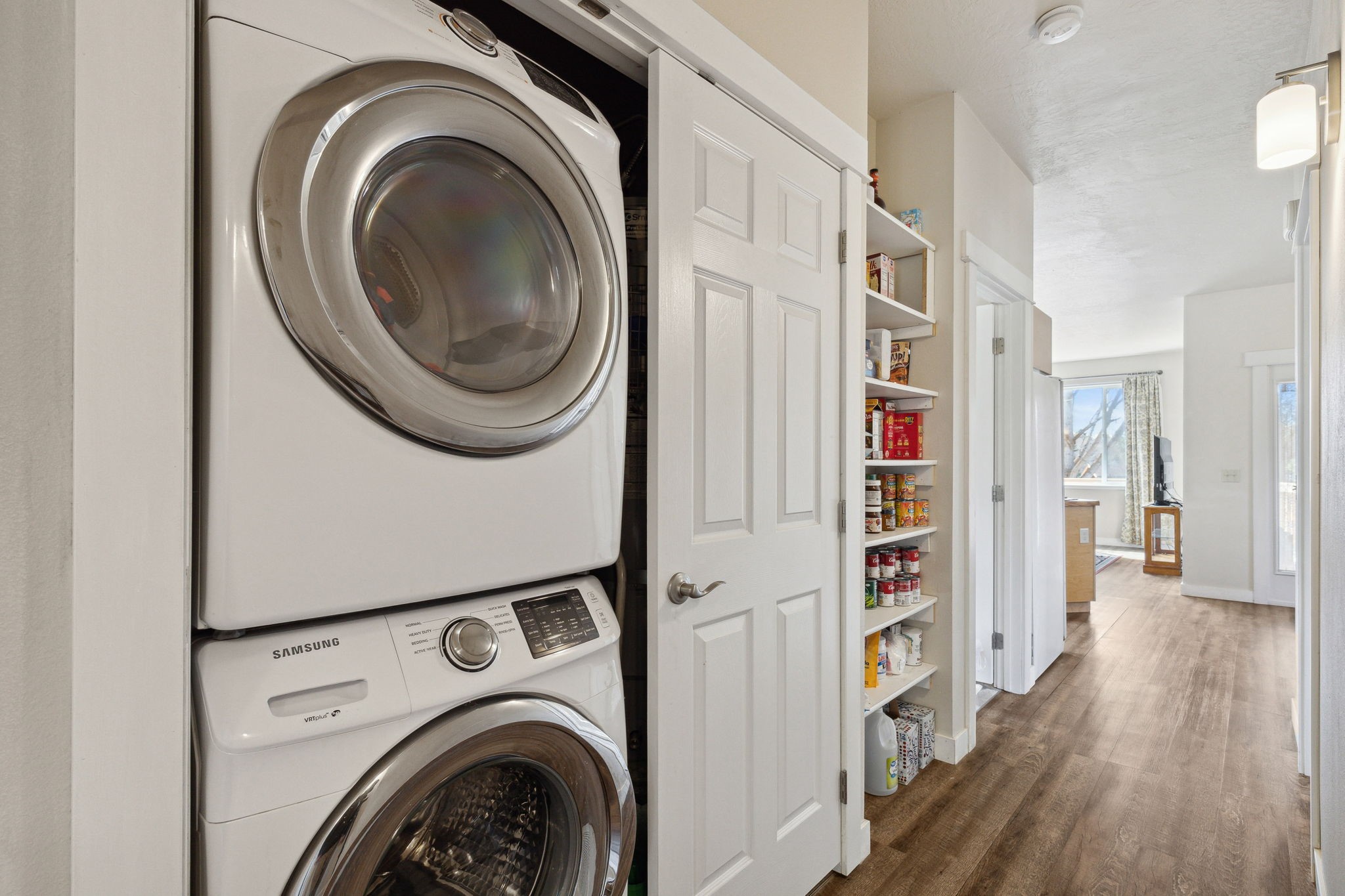 5622 Eastside Highway