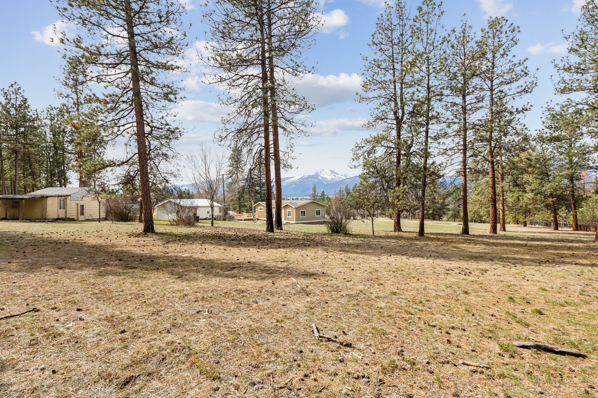 5622 Eastside Highway