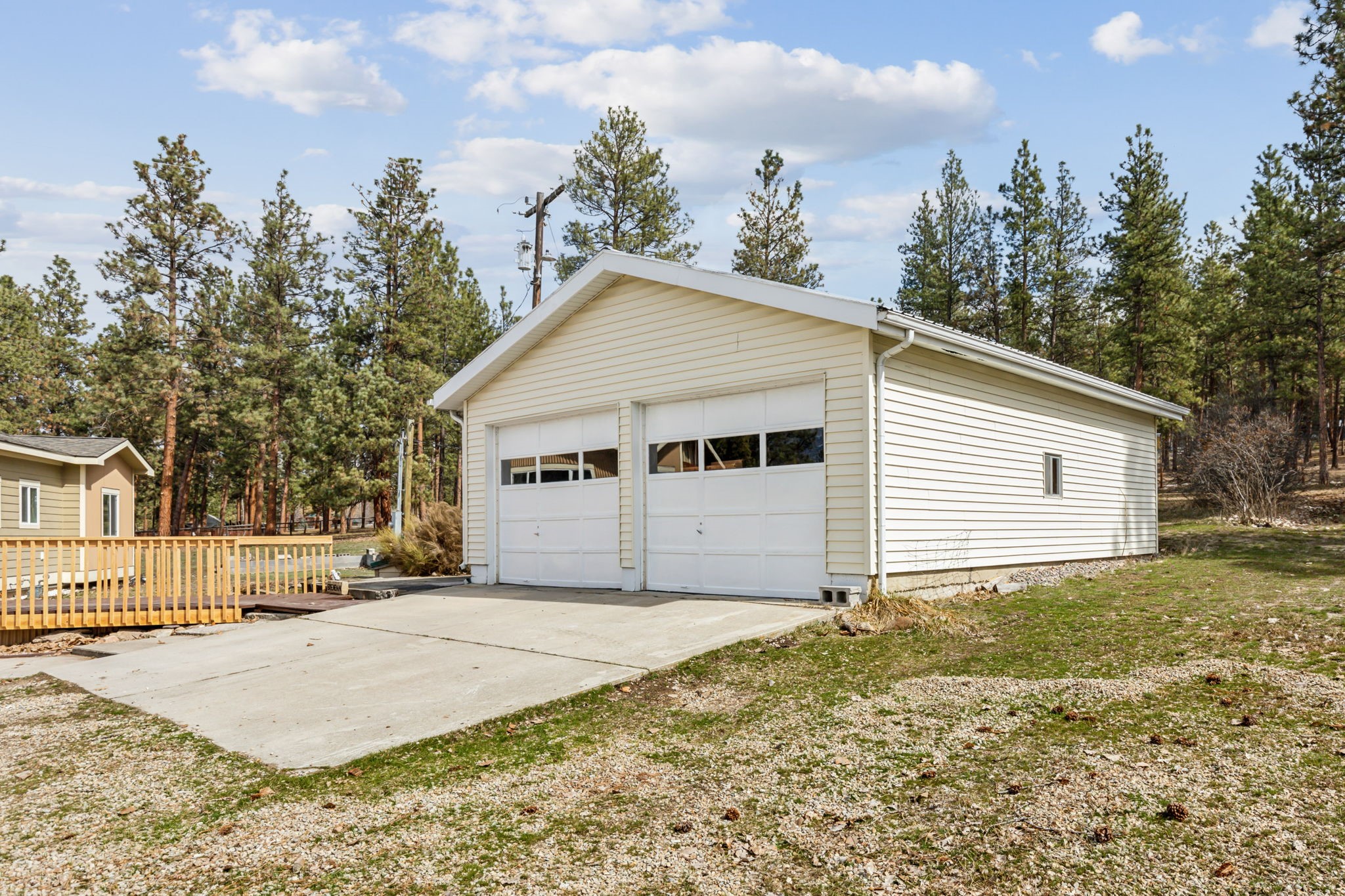 5622 Eastside Highway