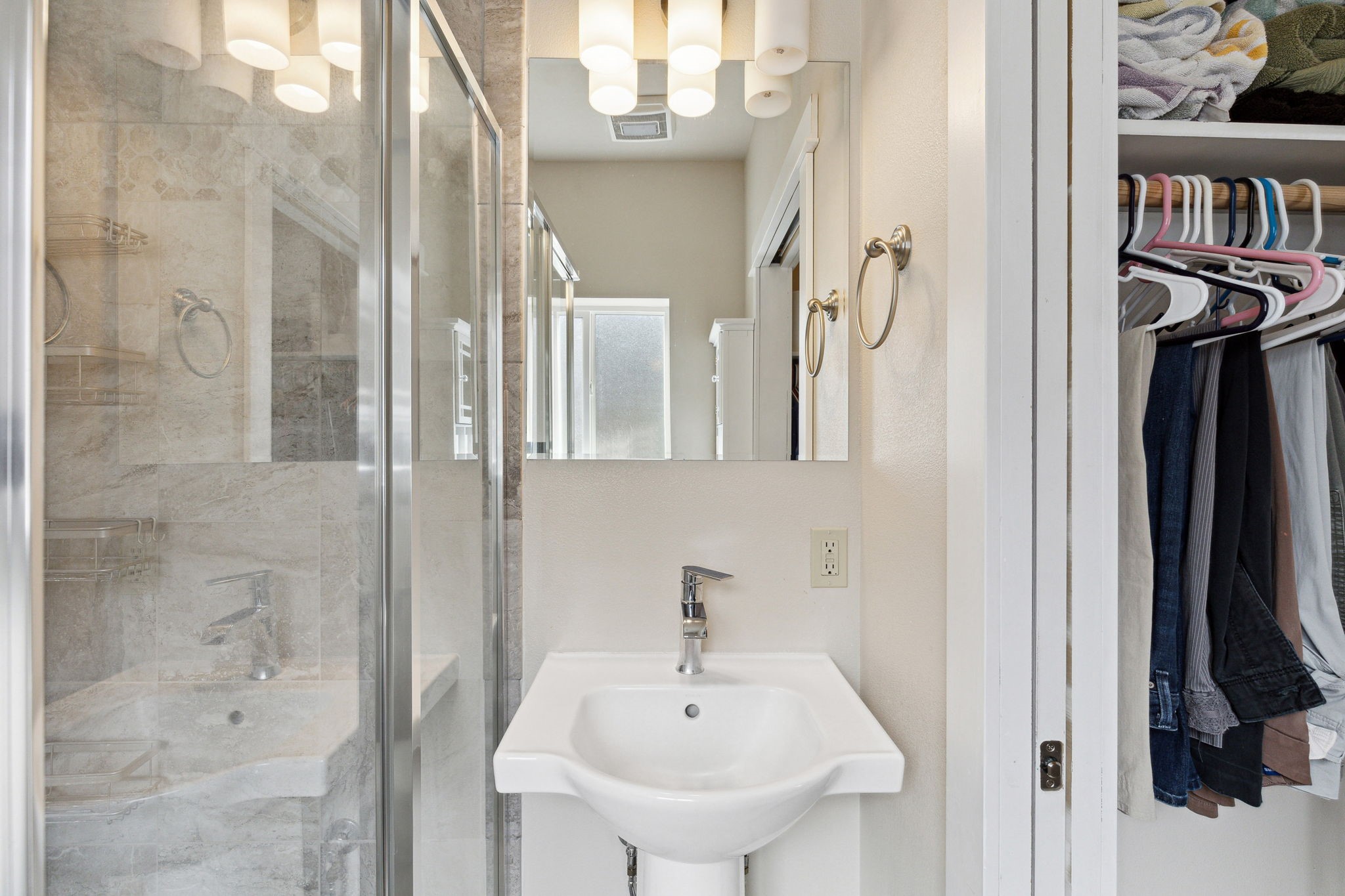 5622 Eastside Highway