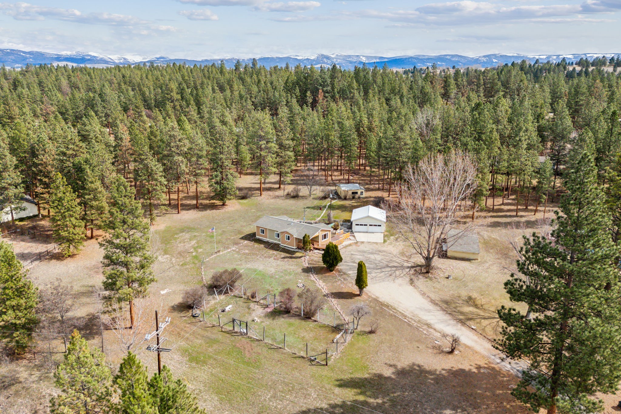 5622 Eastside Highway