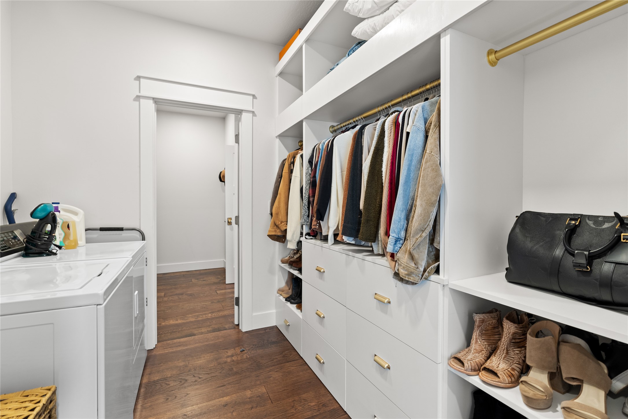 43245 Jumping Horse Lane