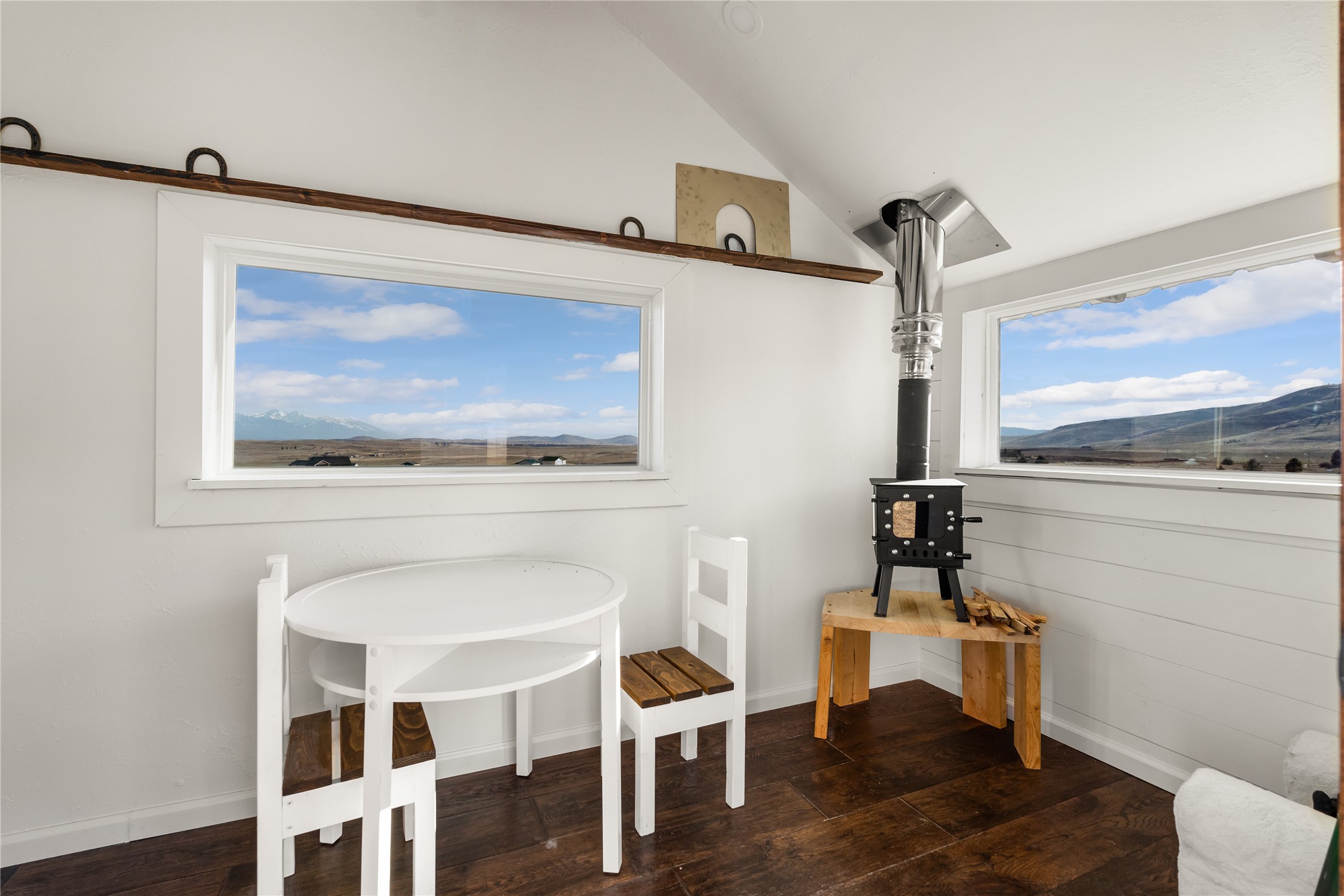 43245 Jumping Horse Lane