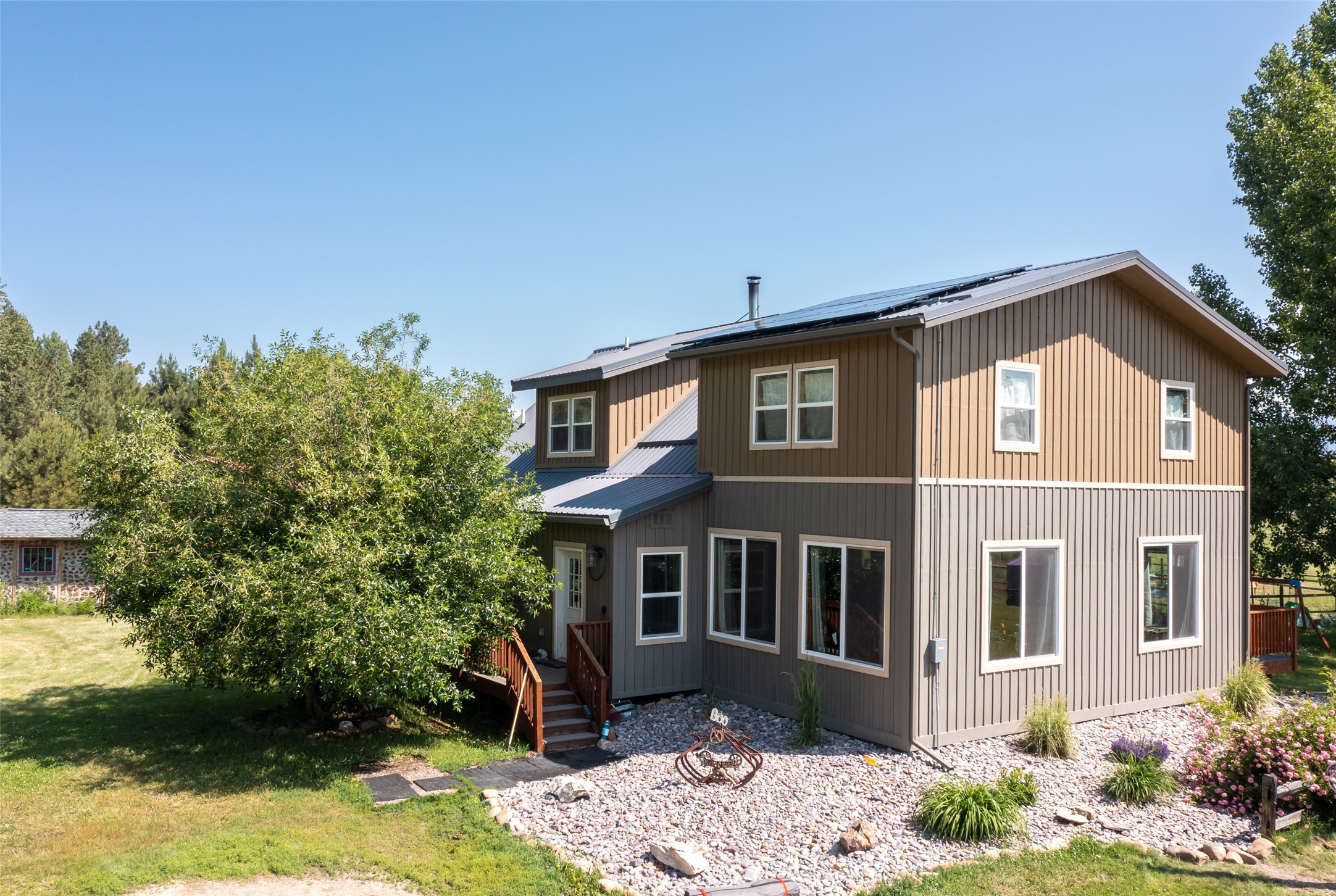 5230 Lower Martin Lane