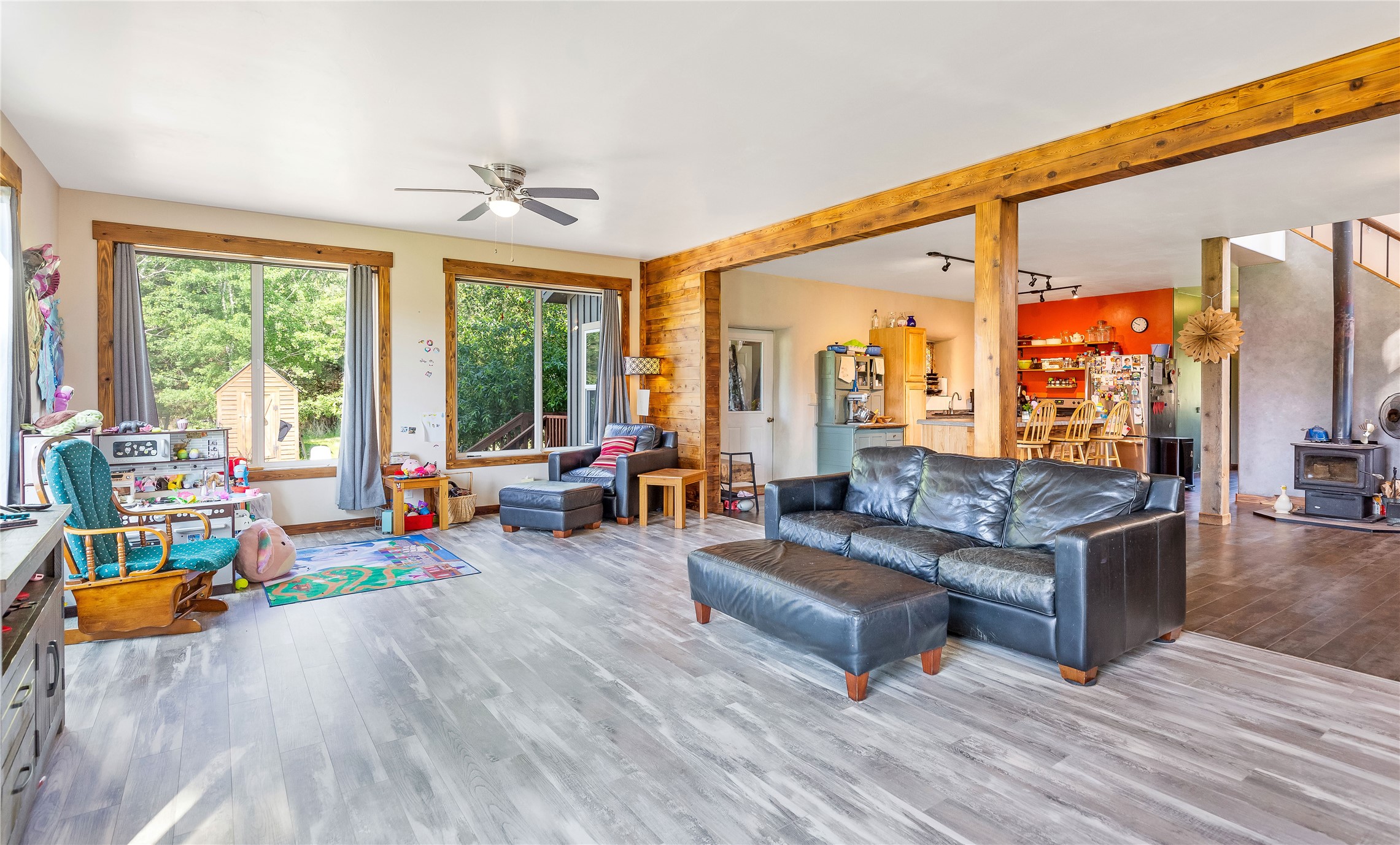 5230 Lower Martin Lane