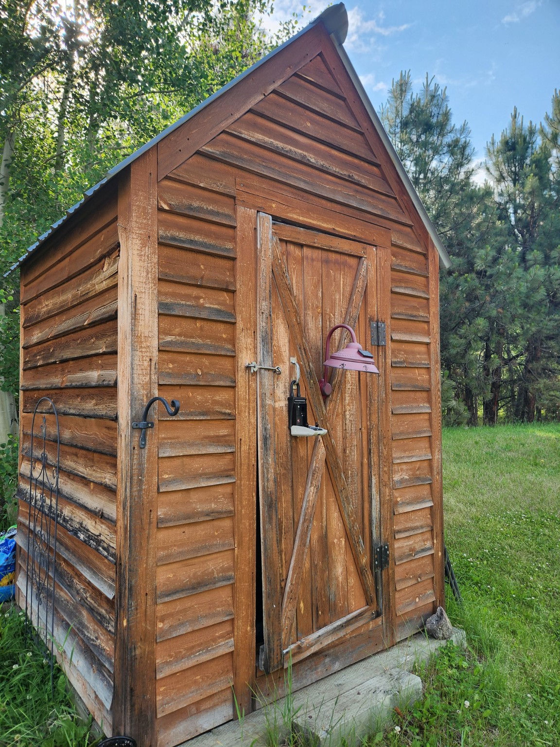 5230 Lower Martin Lane