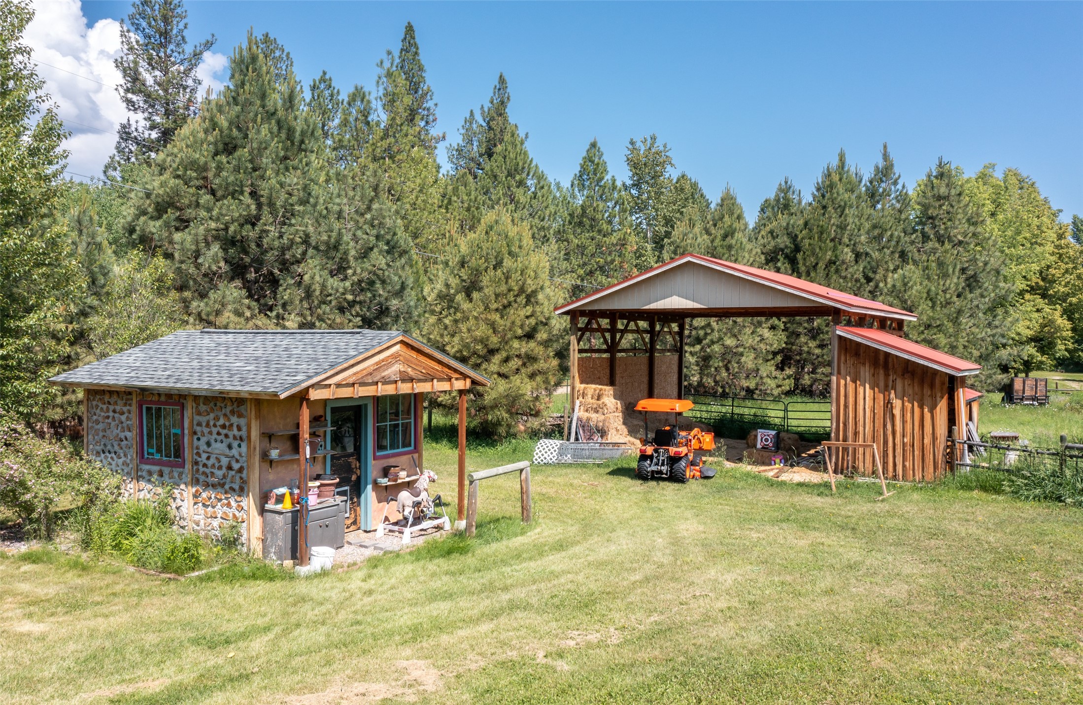 5230 Lower Martin Lane