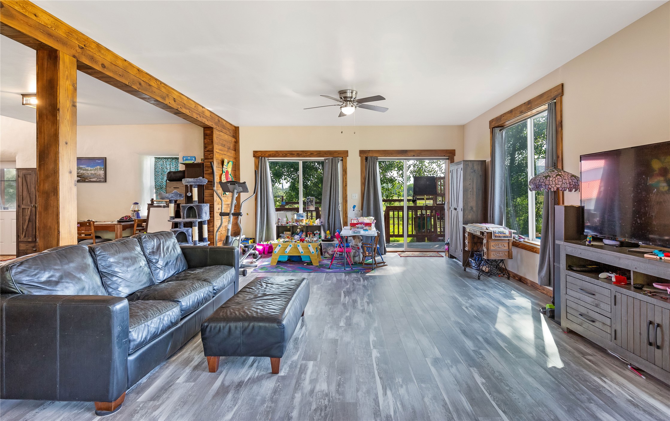 5230 Lower Martin Lane