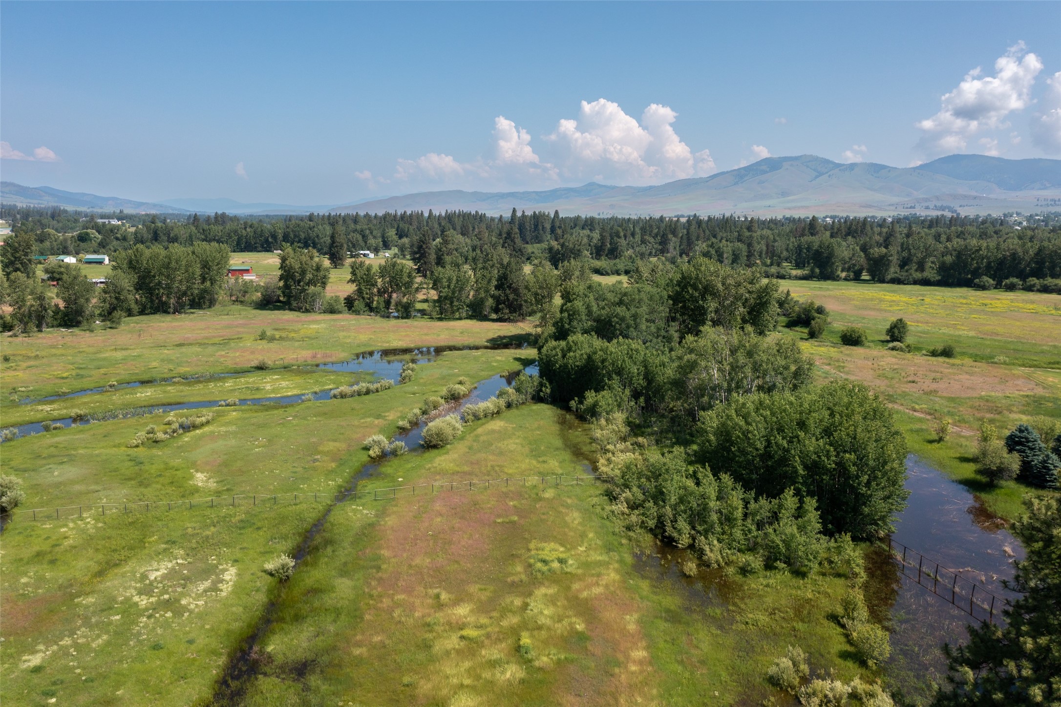 5230 Lower Martin Lane