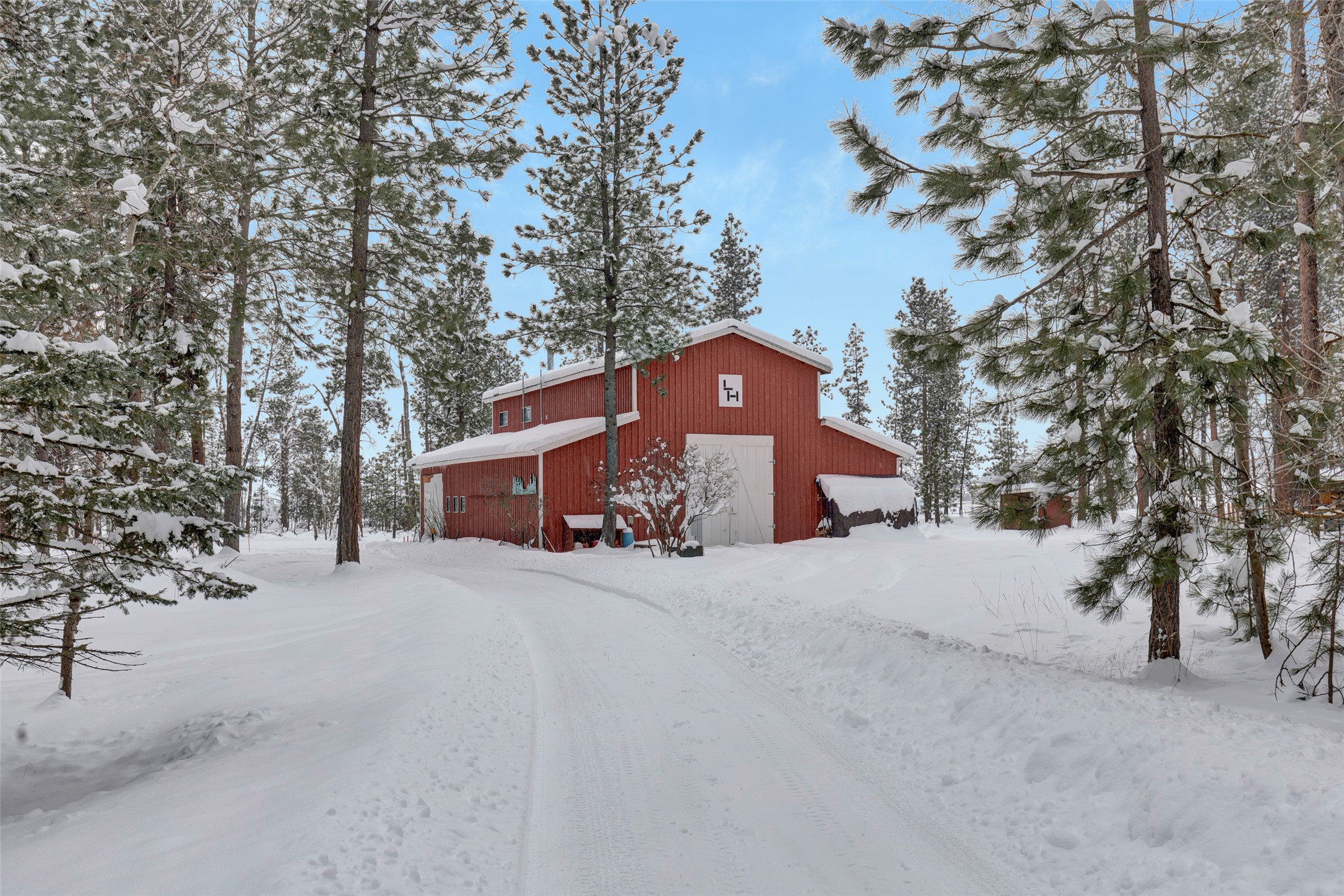 2887 Rippling Woods S