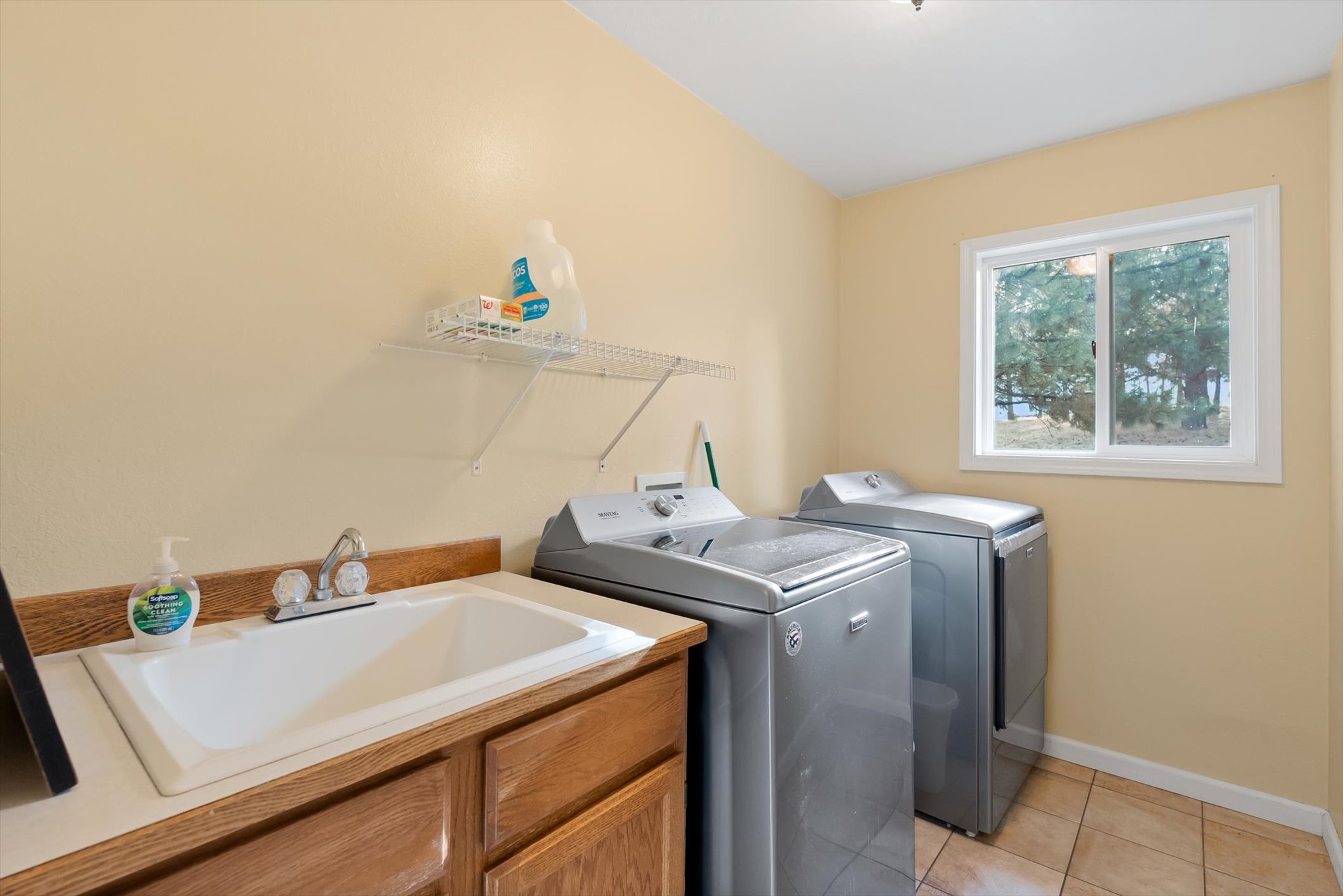 1254 Palisades Place