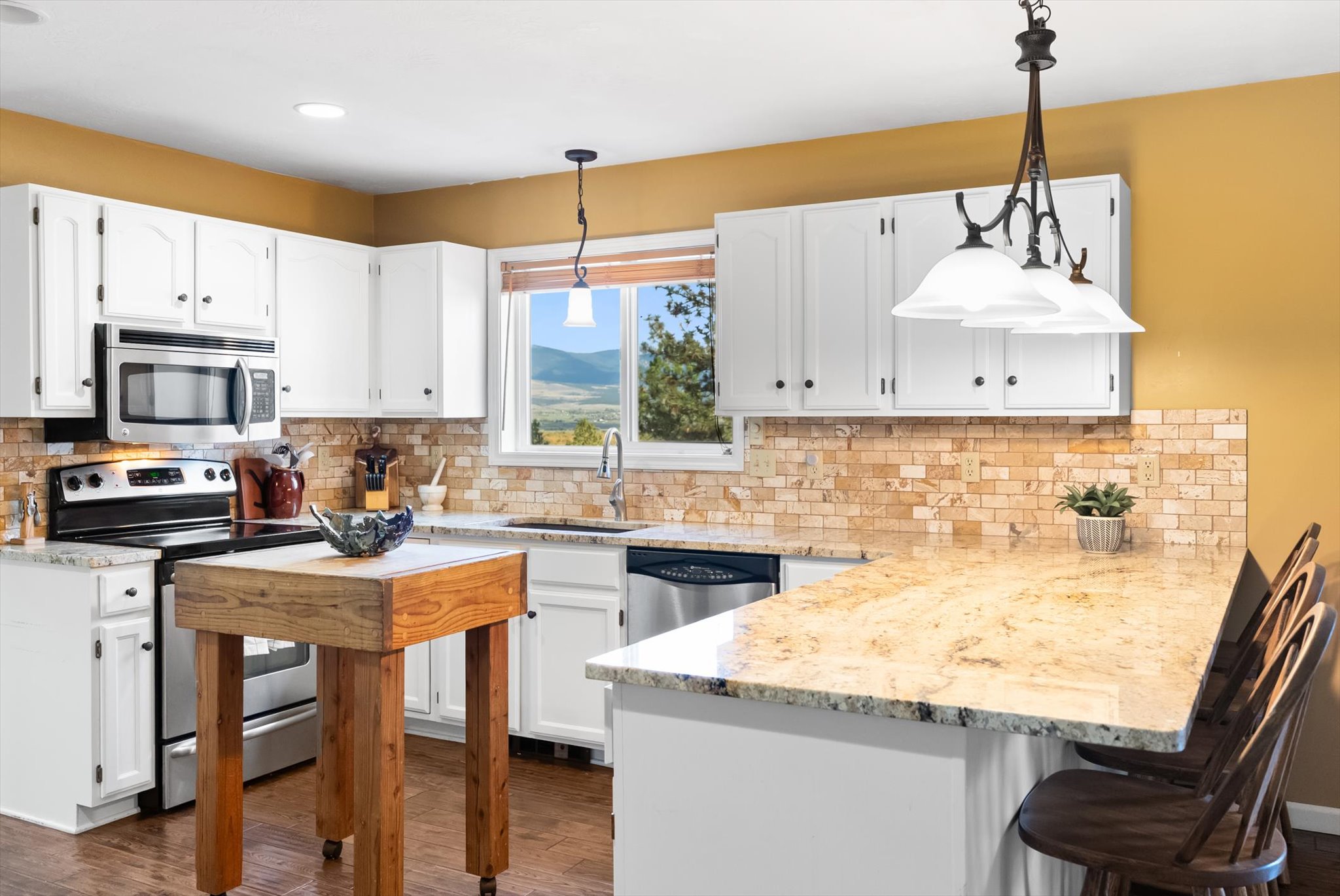 1254 Palisades Place